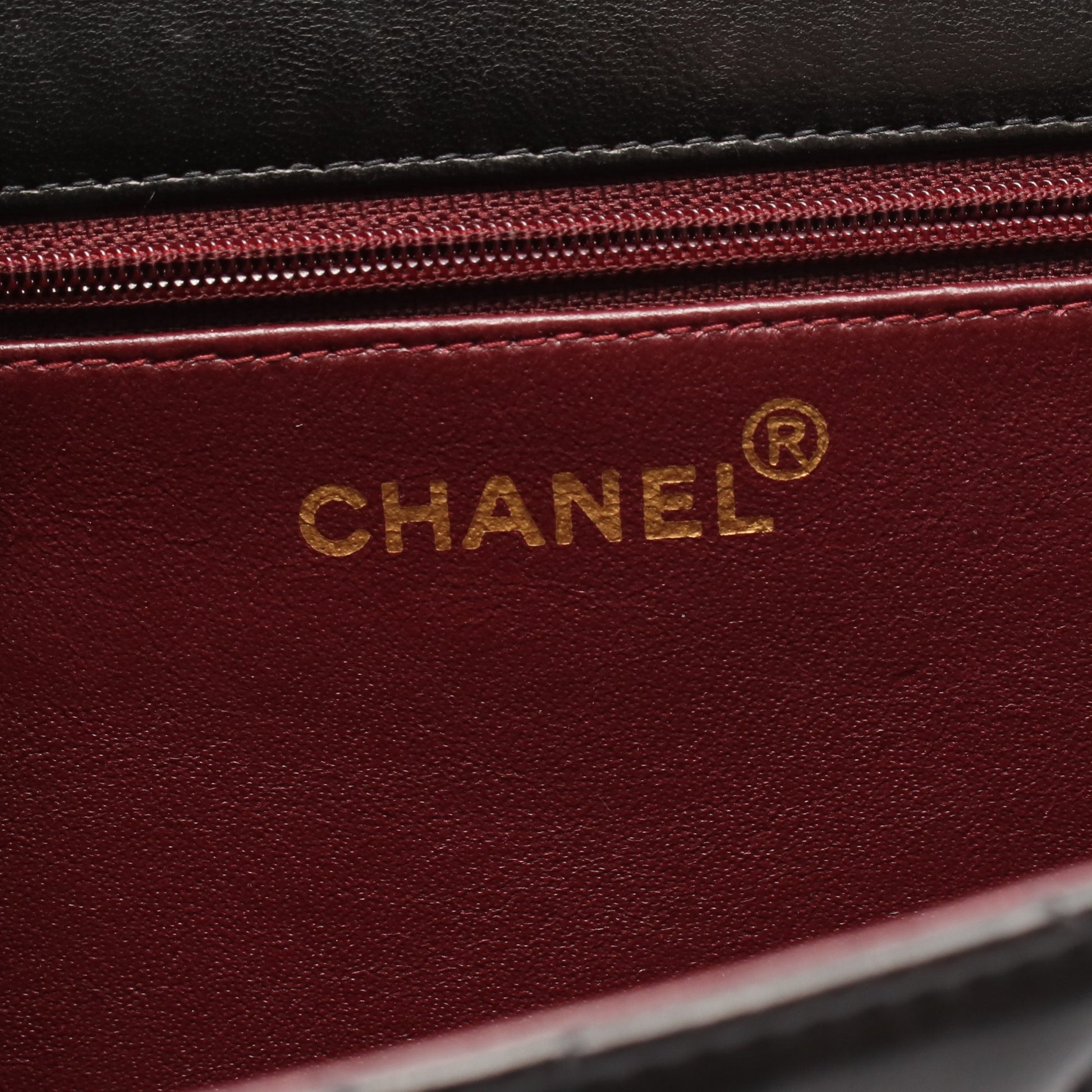 マトラッセ シングルフラップ チェーンショルダーバッグ ラムスキン ブラック ゴールド金具 シャネル バッグ CHANEL