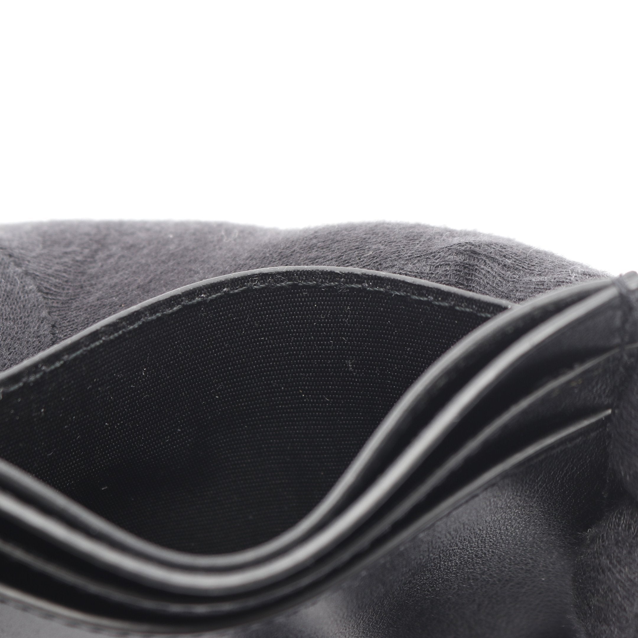 良品　サンローラン　レザー　ケース　ブラック　黒 グルーミングケース（グレイン・ド・プードルエンボスレザー）サン