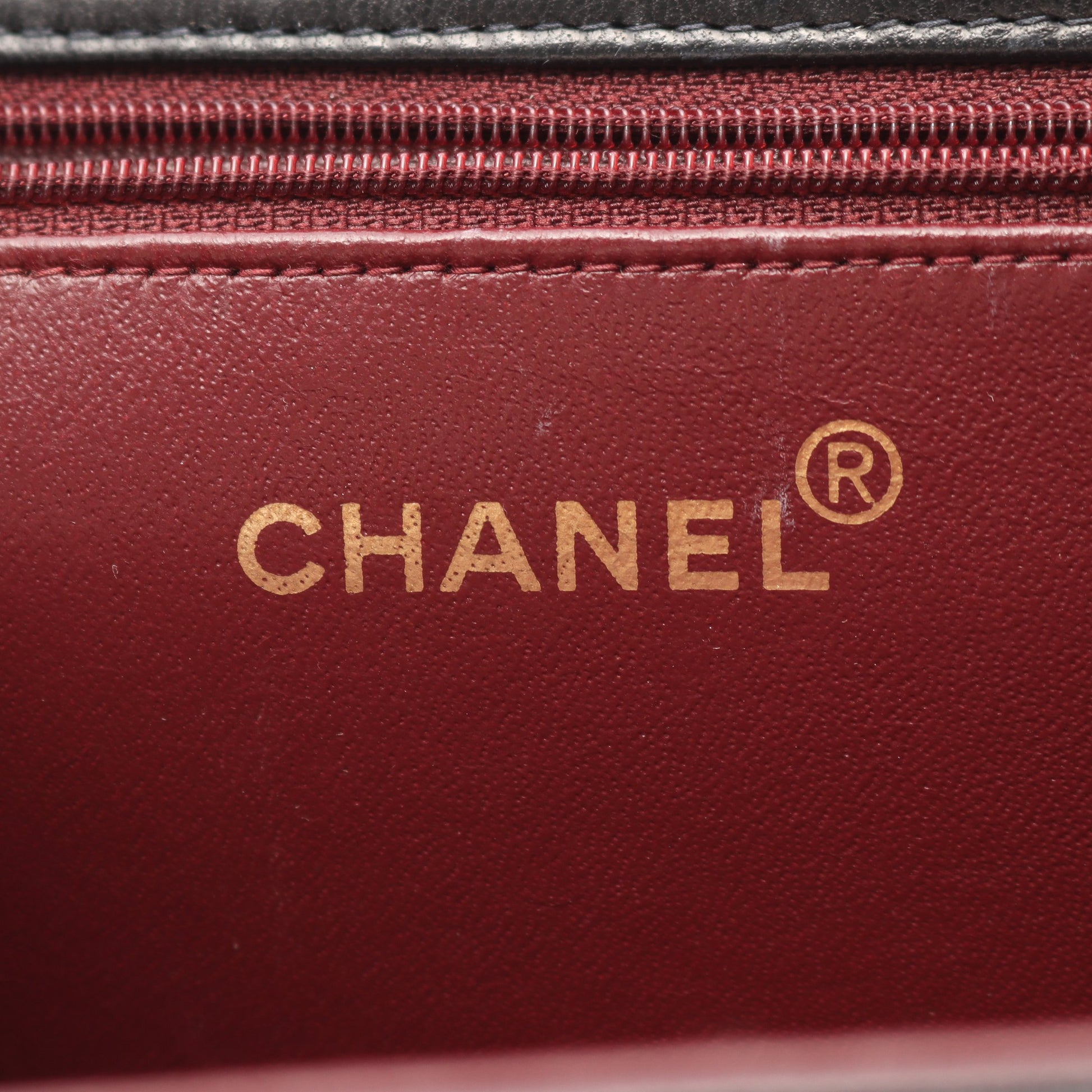 マトラッセ フルフラップ チェーンショルダーバッグ ラムスキン ブラック ゴールド金具 シャネル バッグ CHANEL