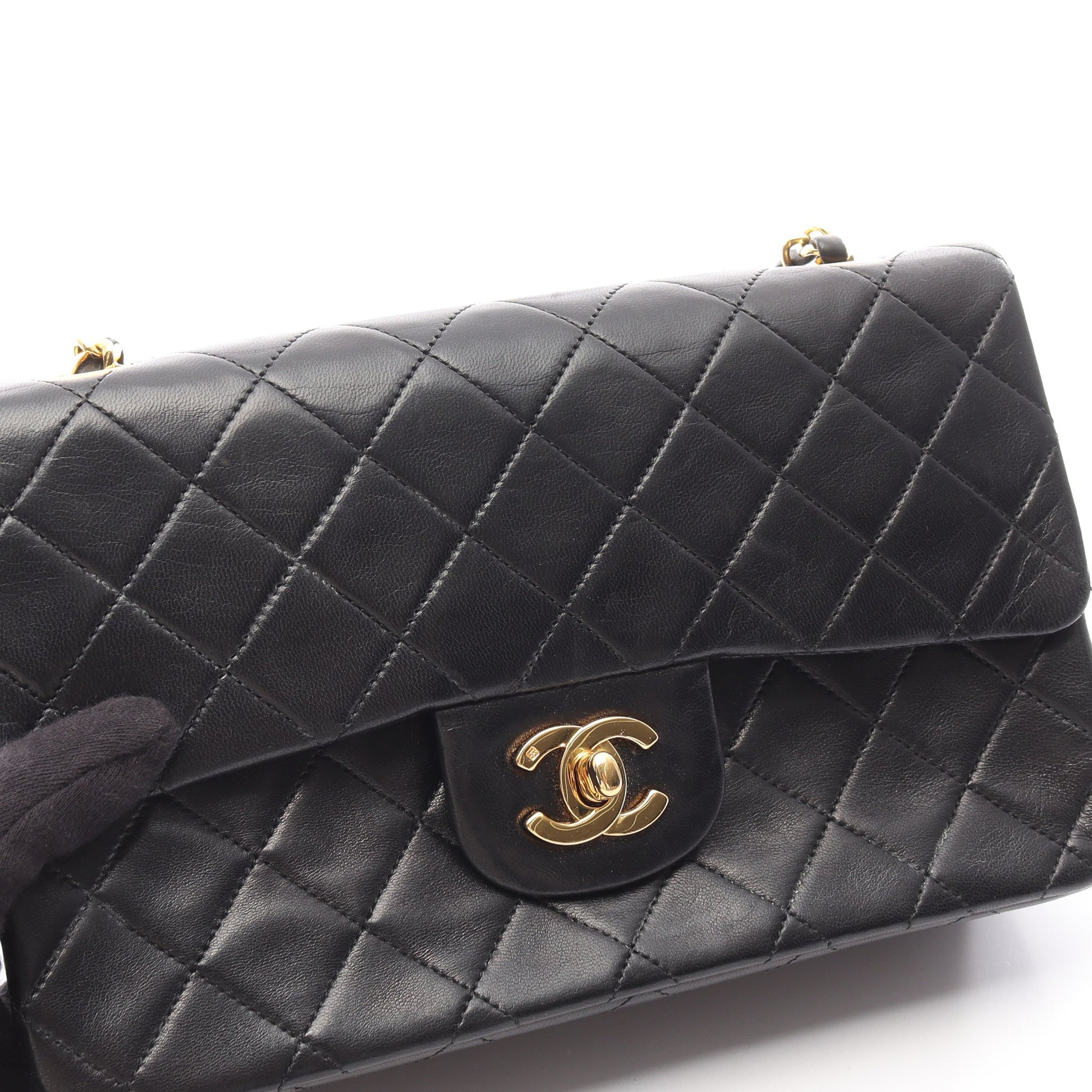 マトラッセ Wフラップ Wチェーンショルダーバッグ ラムスキン ブラック ゴールド金具 シャネル バッグ CHANEL