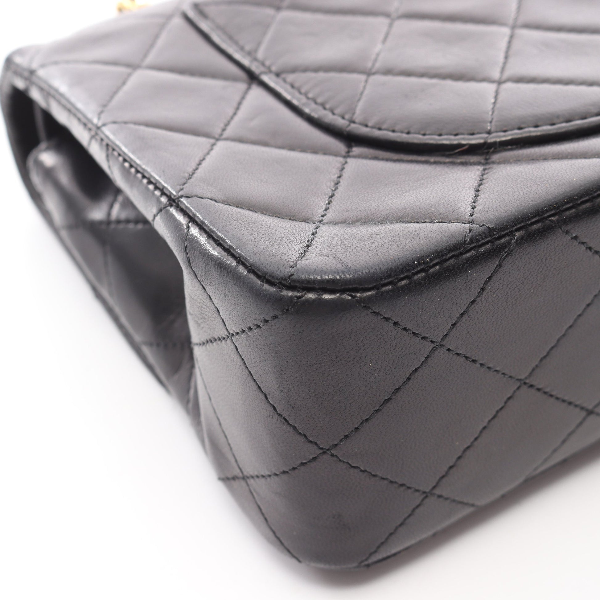 マトラッセ Wフラップ Wチェーンショルダーバッグ ラムスキン ブラック ゴールド金具 シャネル バッグ CHANEL