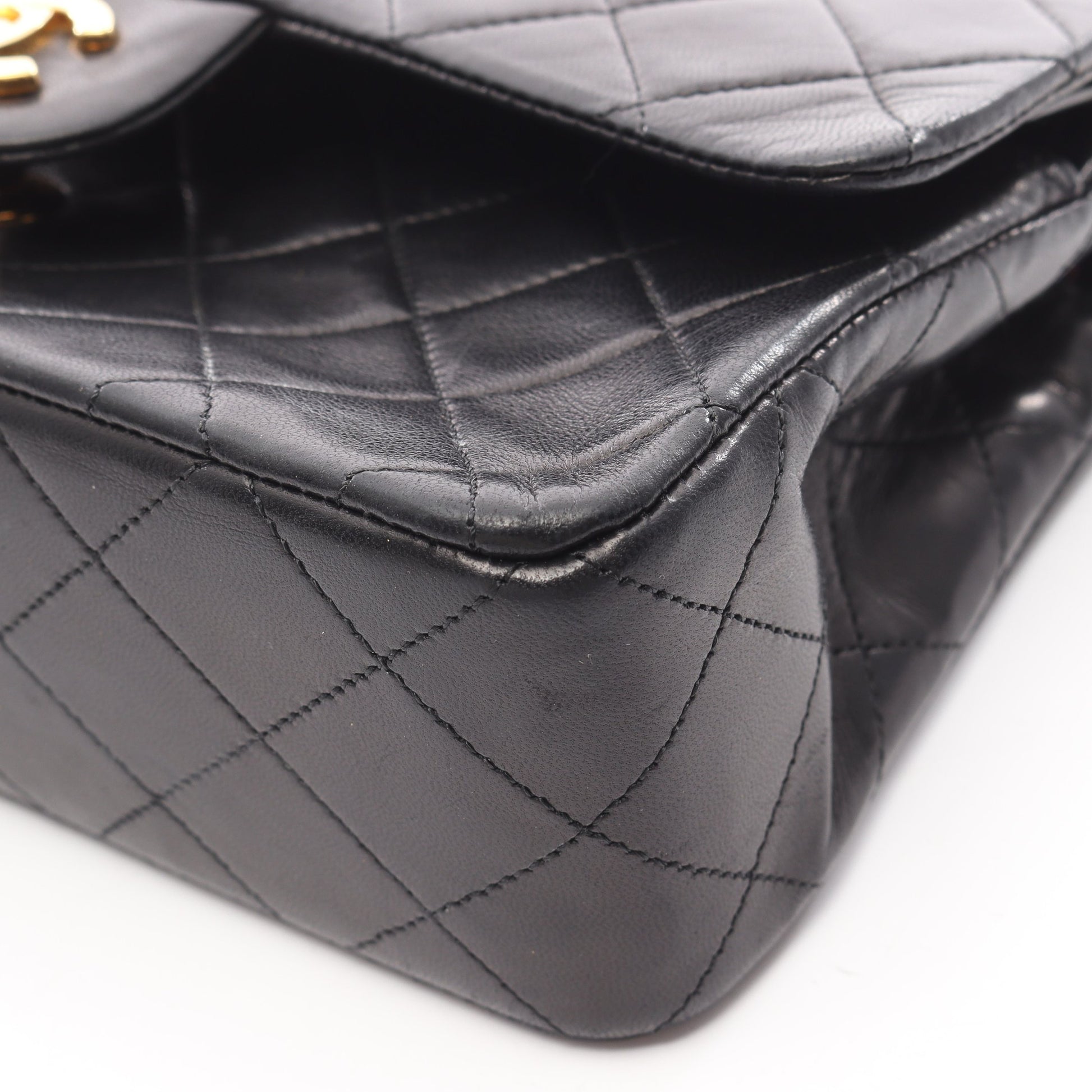 マトラッセ Wフラップ Wチェーンショルダーバッグ ラムスキン ブラック ゴールド金具 シャネル バッグ CHANEL
