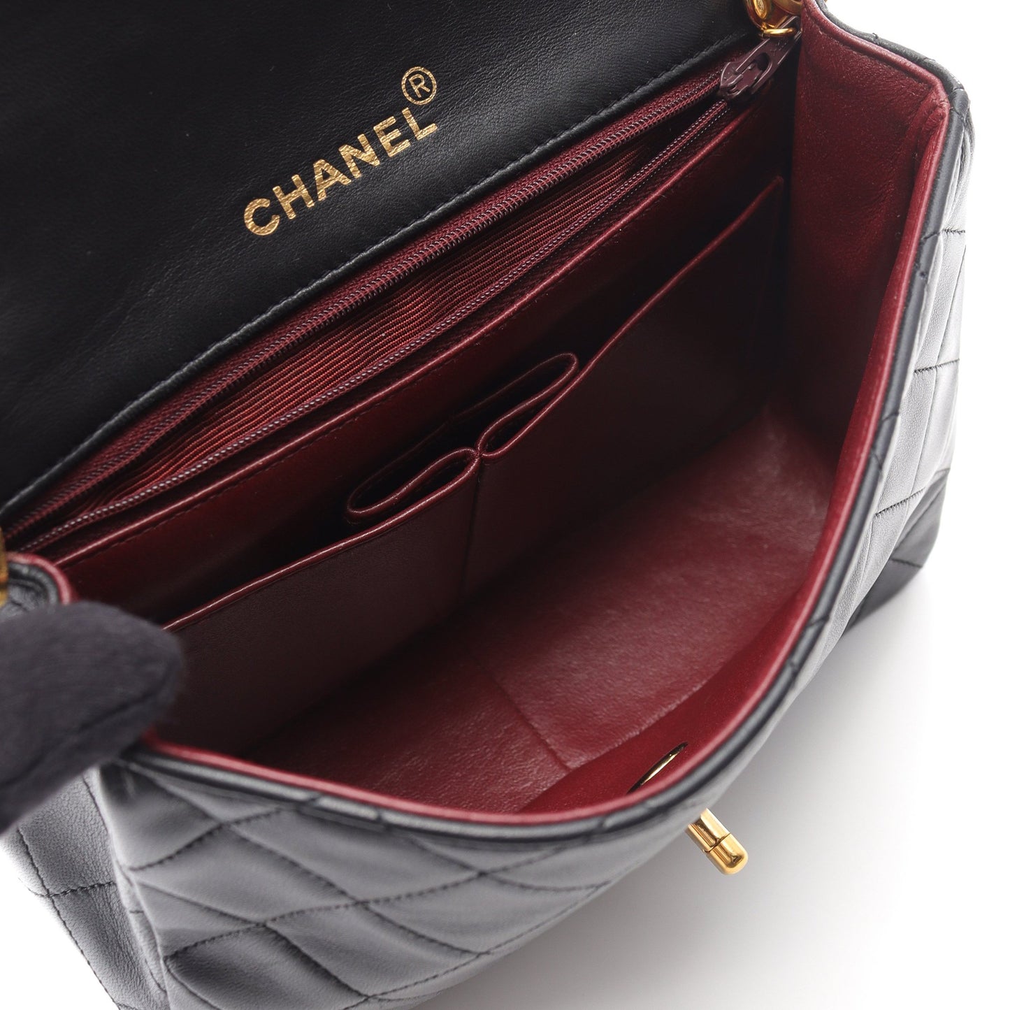 ミニマトラッセ20 チェーンショルダーバッグ ラムスキン ブラック ゴールド金具 シャネル バッグ CHANEL