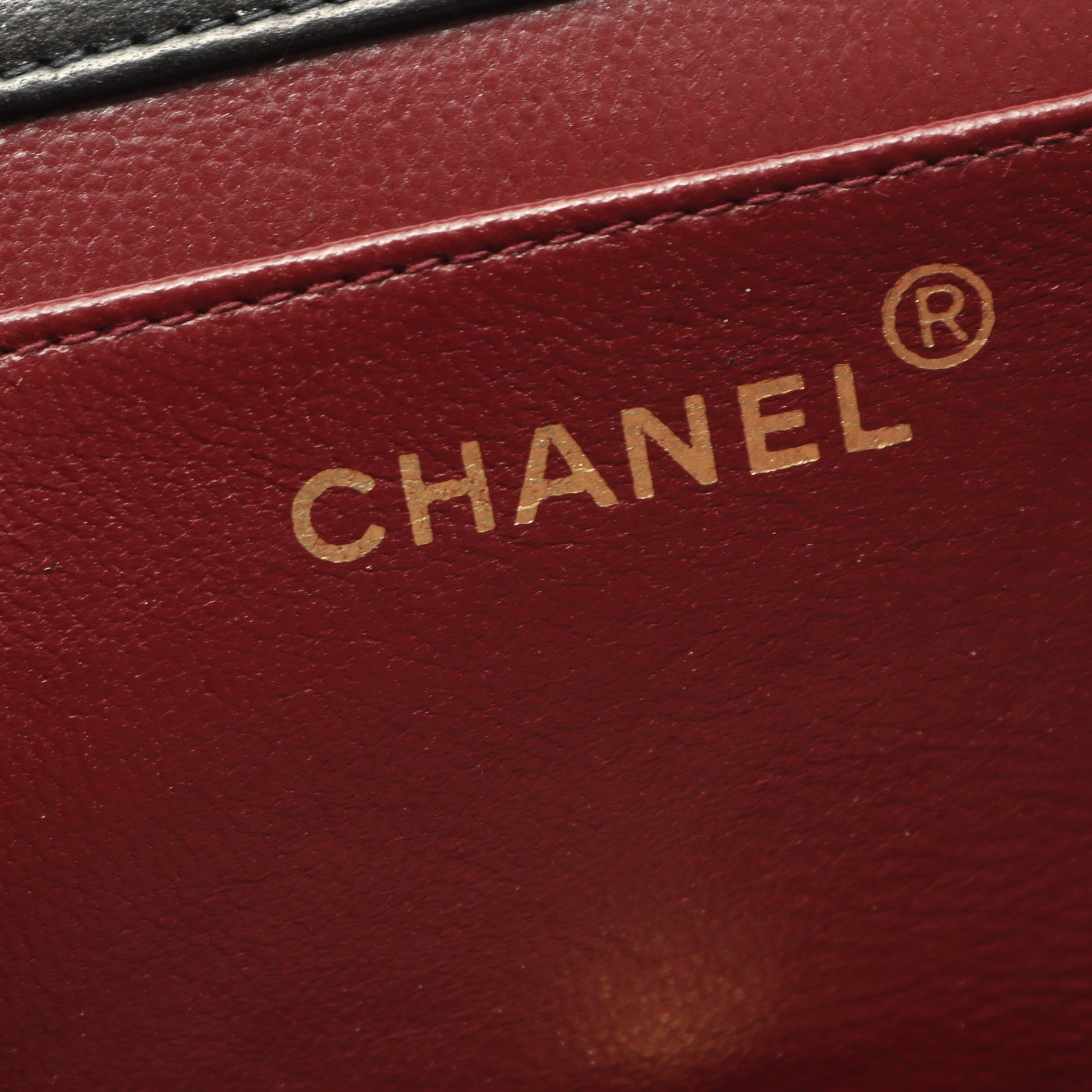 ミニマトラッセ フルフラップ チェーンショルダーバッグ ラムスキン ブラック ゴールド金具 シャネル バッグ CHANEL