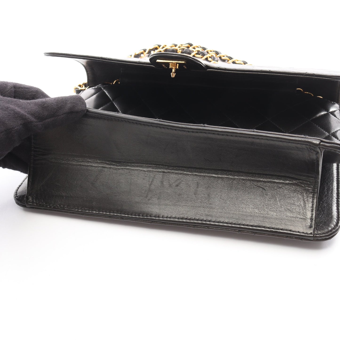 マトラッセ チェーンショルダーバッグ ラムスキン ブラック ゴールド金具 プッシュロック シャネル バッグ CHANEL