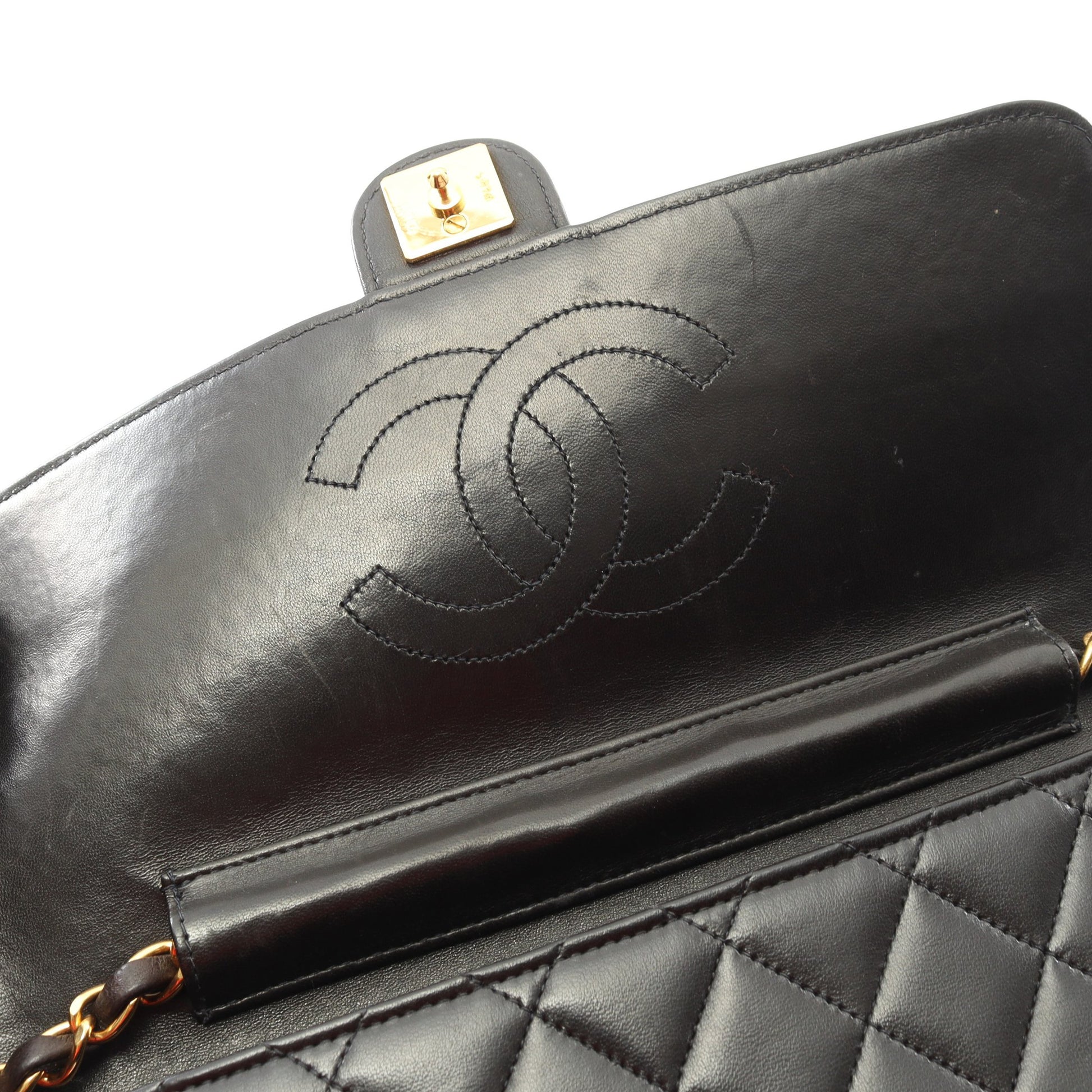 マトラッセ チェーンショルダーバッグ ラムスキン ブラック ゴールド金具 シャネル バッグ CHANEL