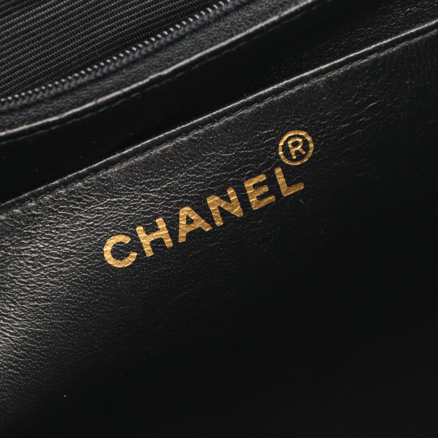 デカマトラッセ30 シングルフラップ Wチェーンショルダーバッグ ラムスキン ブラック ゴールド金具 シャネル バッグ CHANEL