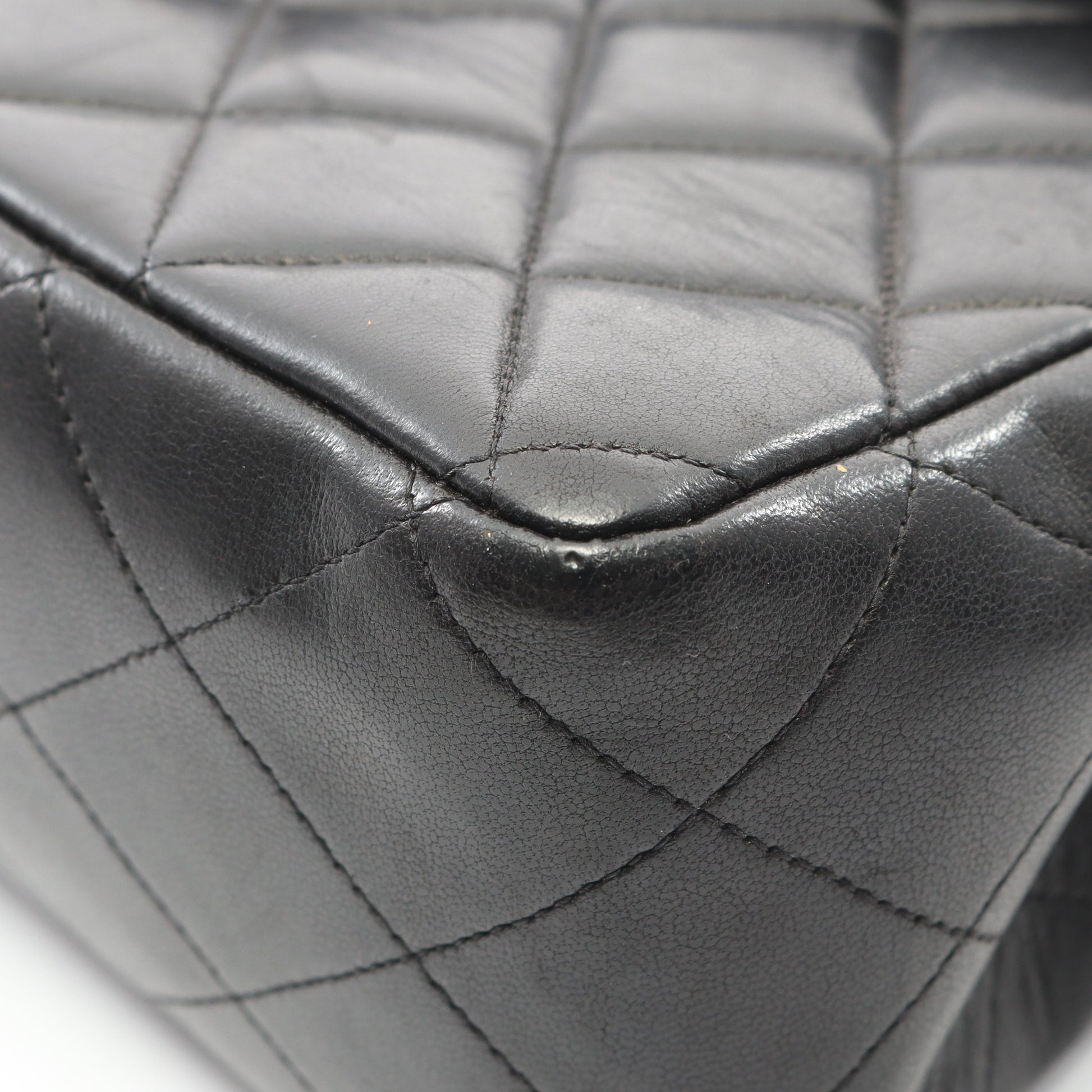 デカマトラッセ30 シングルフラップ Wチェーンショルダーバッグ ラムスキン ブラック ゴールド金具 シャネル バッグ CHANEL