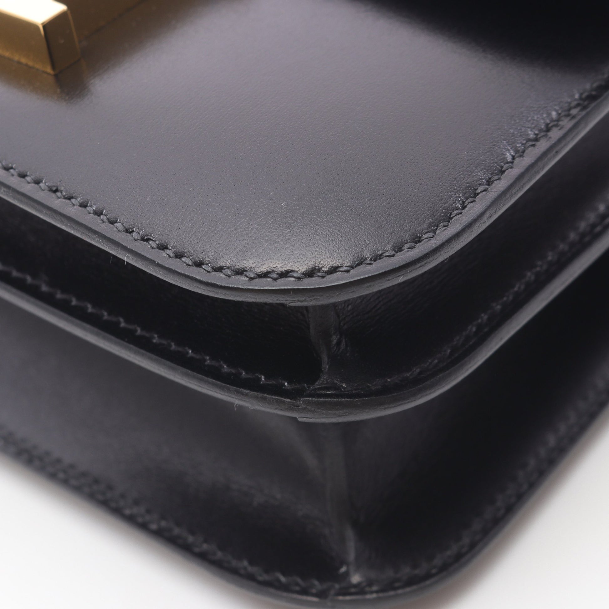 コンスタンス3 ミニ ショルダーバッグ ボックスカーフ ブラック ゴールド金具 Z刻印 エルメス バッグ HERMES