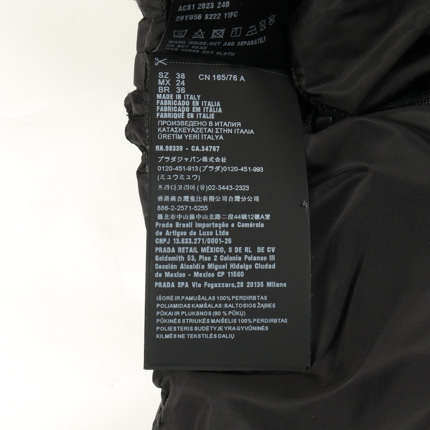 Re-Nylon ダウンジャケット ナイロン ブラック 三角プレート プラダ アウター PRADA
