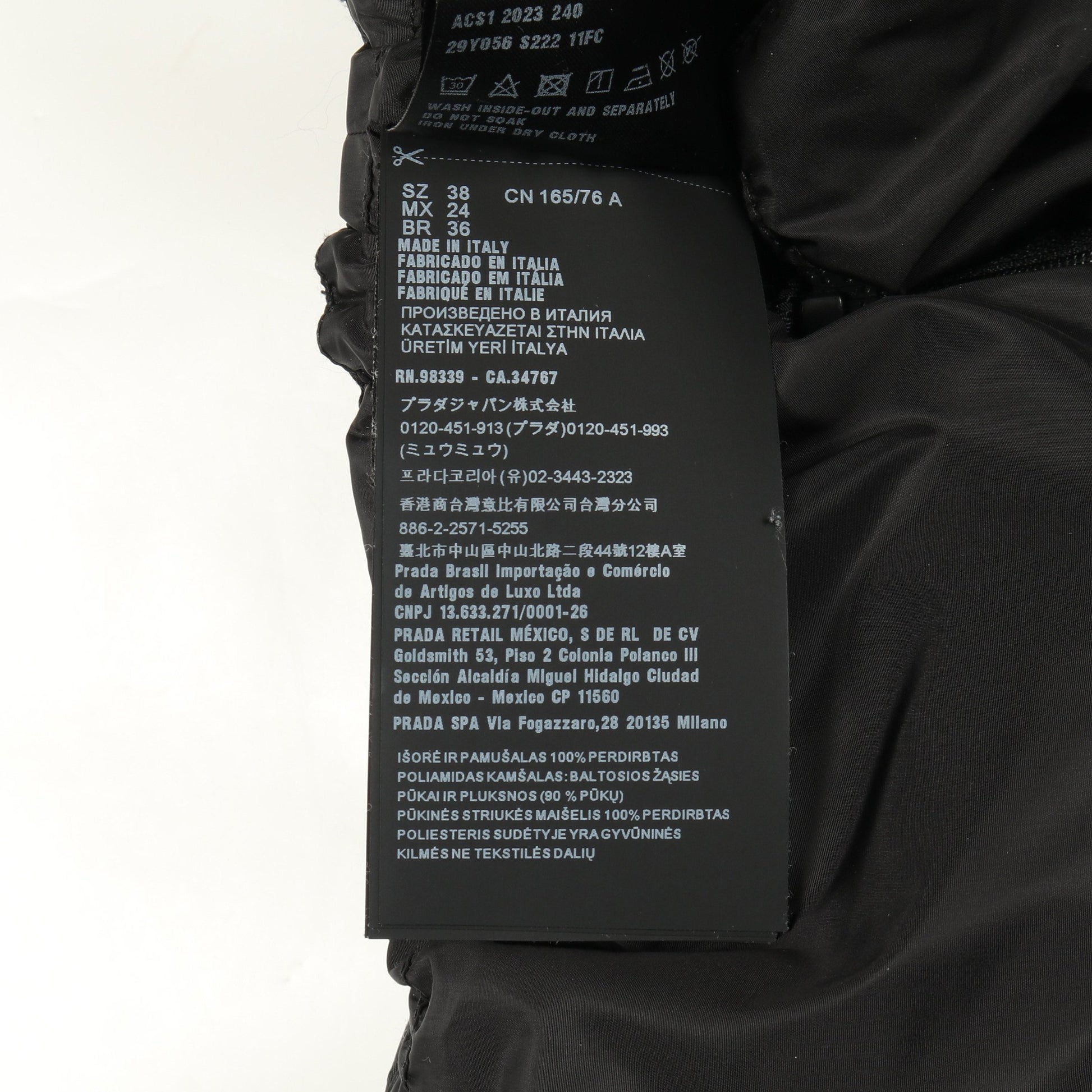 Re-Nylon ダウンジャケット ナイロン ブラック 三角プレート プラダ アウター PRADA
