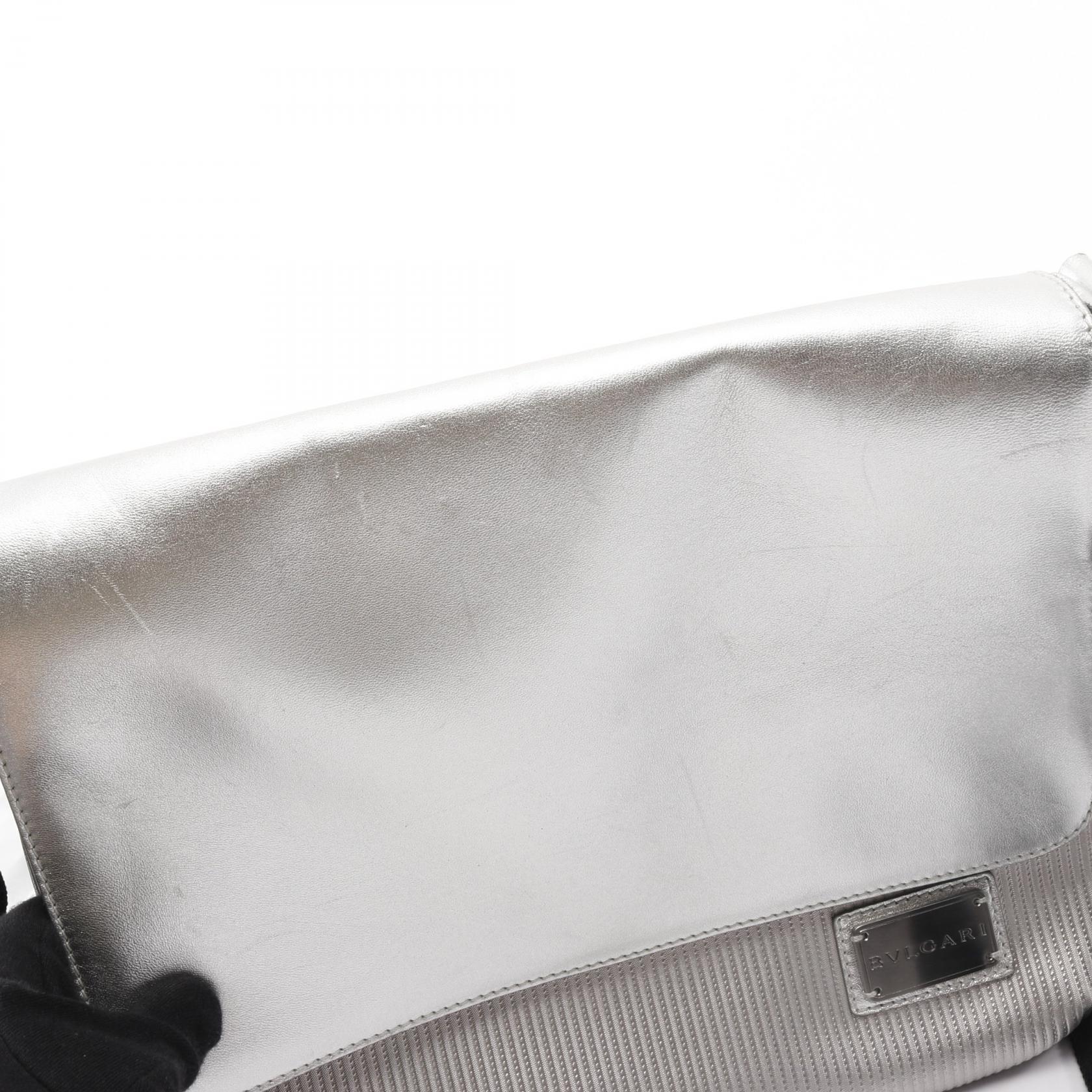 ミレリゲ メッセンジャーバッグ ショルダーバッグ レザー シルバー