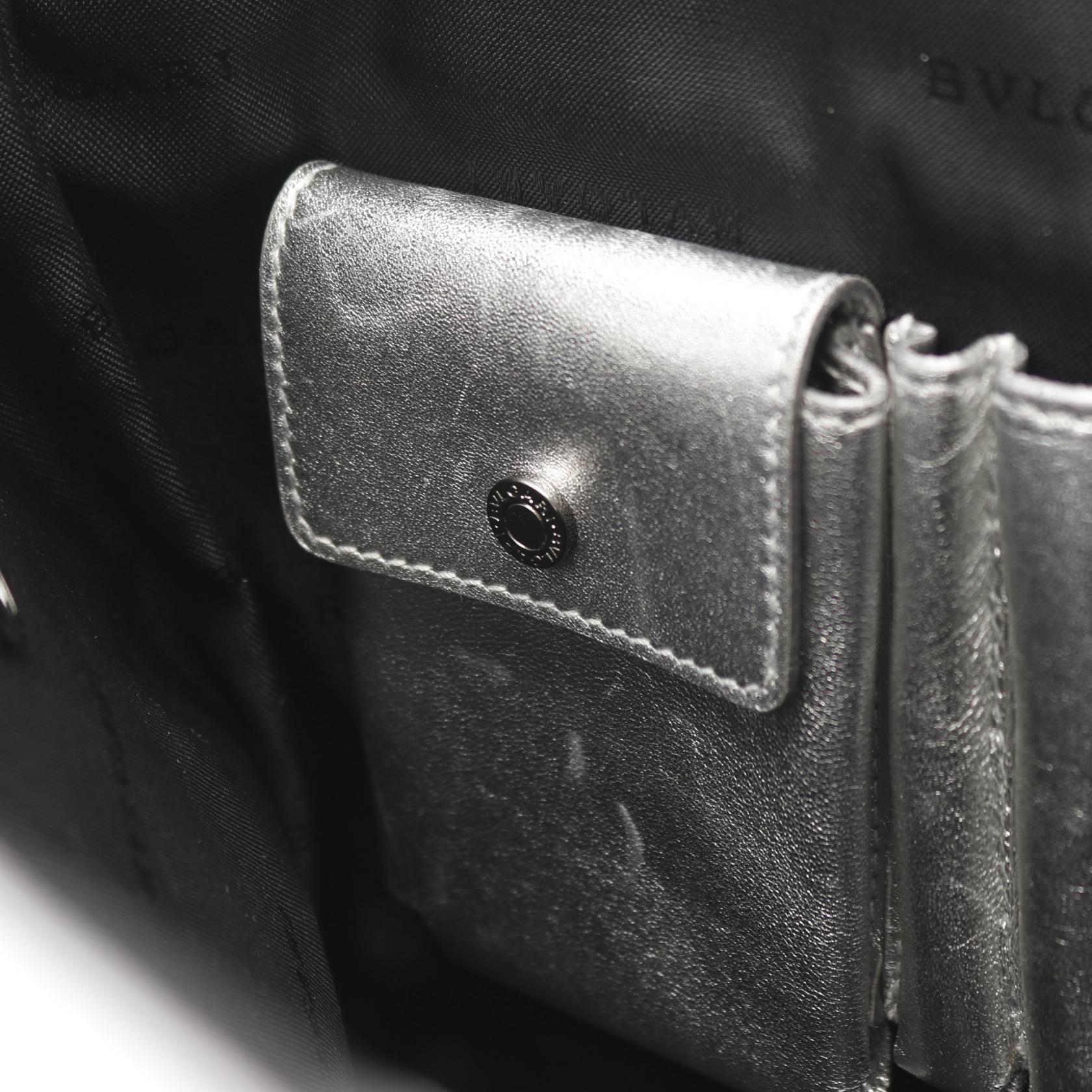 ミレリゲ メッセンジャーバッグ ショルダーバッグ レザー シルバー