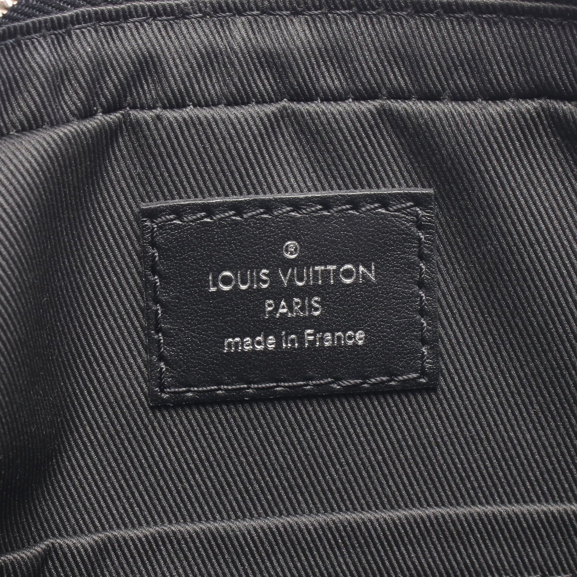 トリオ メッセンジャー ダミエグラフィット ショルダーバッグ PVC レザー ブラック ルイヴィトン バッグ LOUIS VUITTON