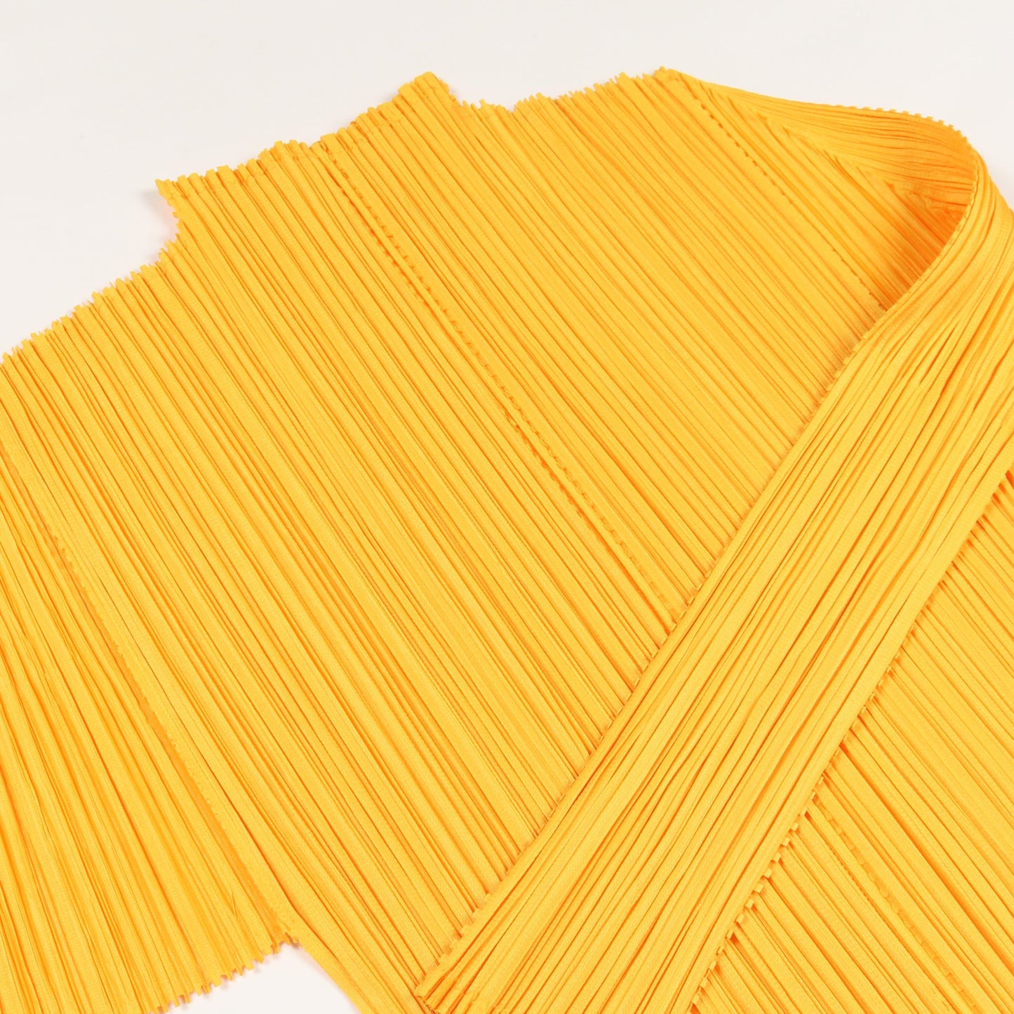 プリーツ カットソー ハイネック 長袖 イエロー プリーツプリーズ トップス PLEATS PLEASE