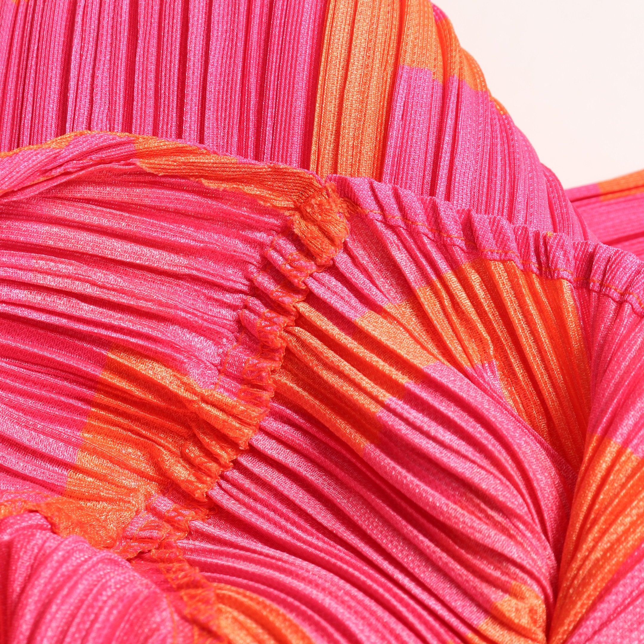 プリーツ トップス 総柄 ピンク オレンジ プリーツプリーズ – RECLO