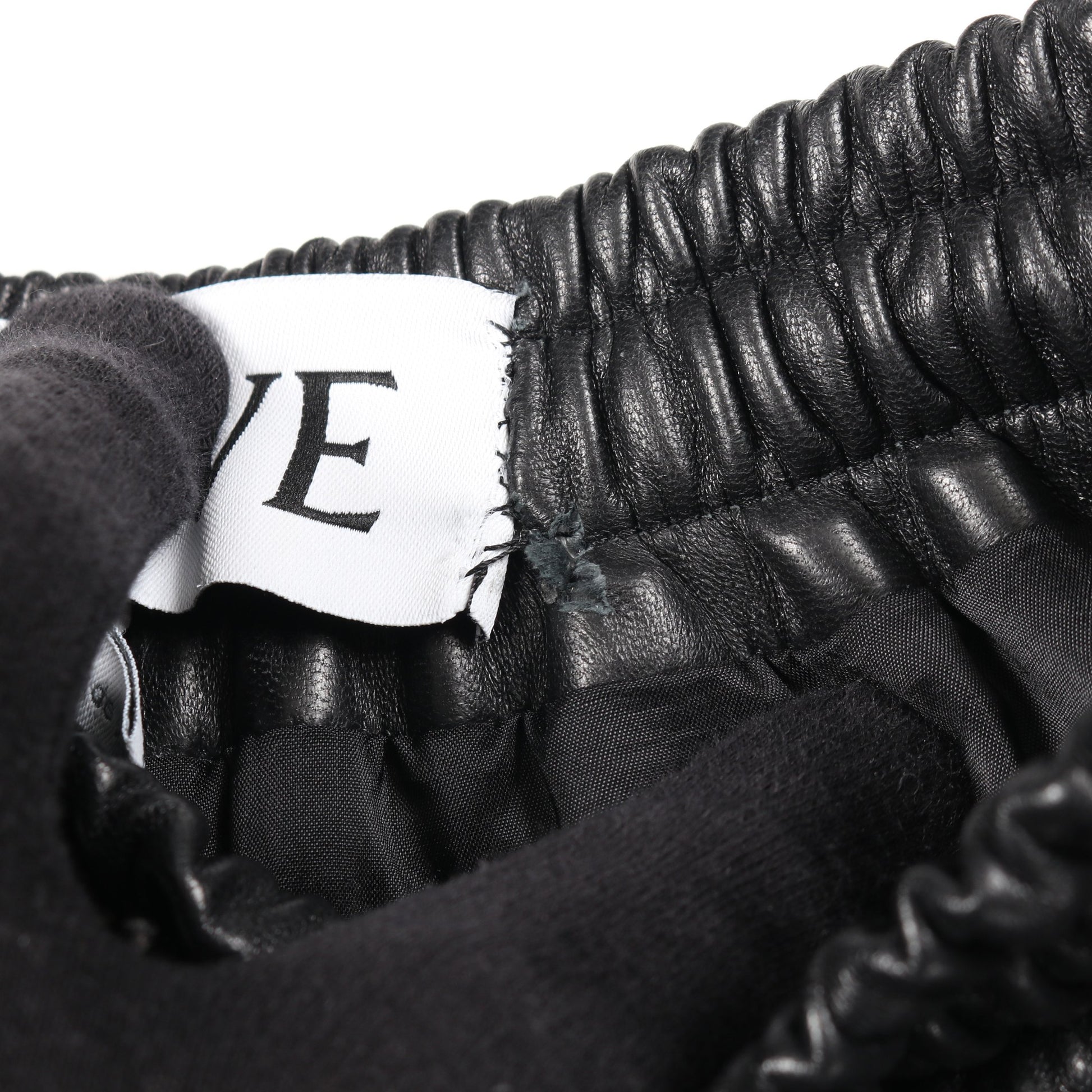 クロップド トラウザーズ パンツ レザー ブラック ロエベ ボトムス LOEWE