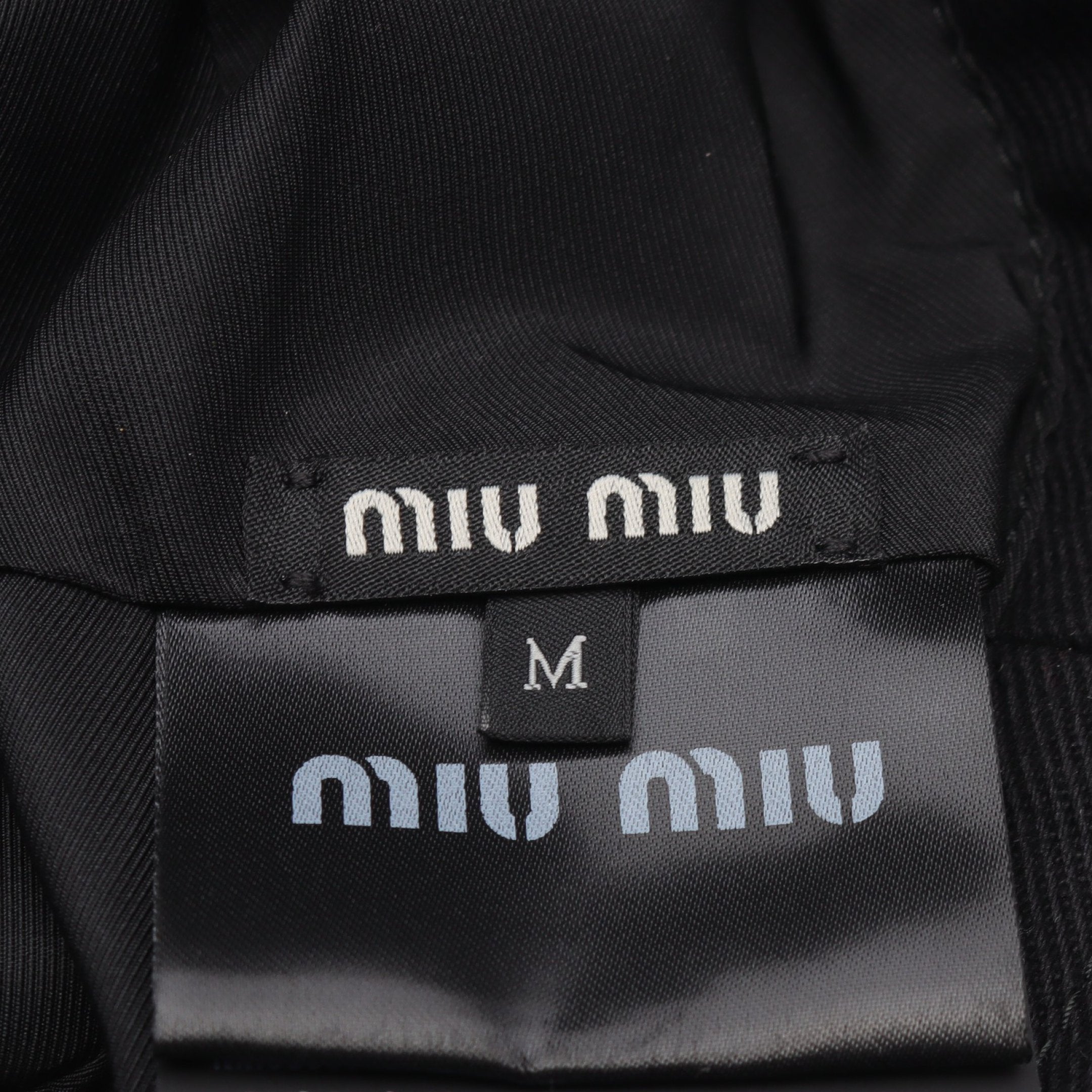 極美品 ミュウミュウ バケットハット ロゴ 刺繍 コットン ブラック miu miu（ミュウミュウ） バケットハット 5HC196 2DXI レディース