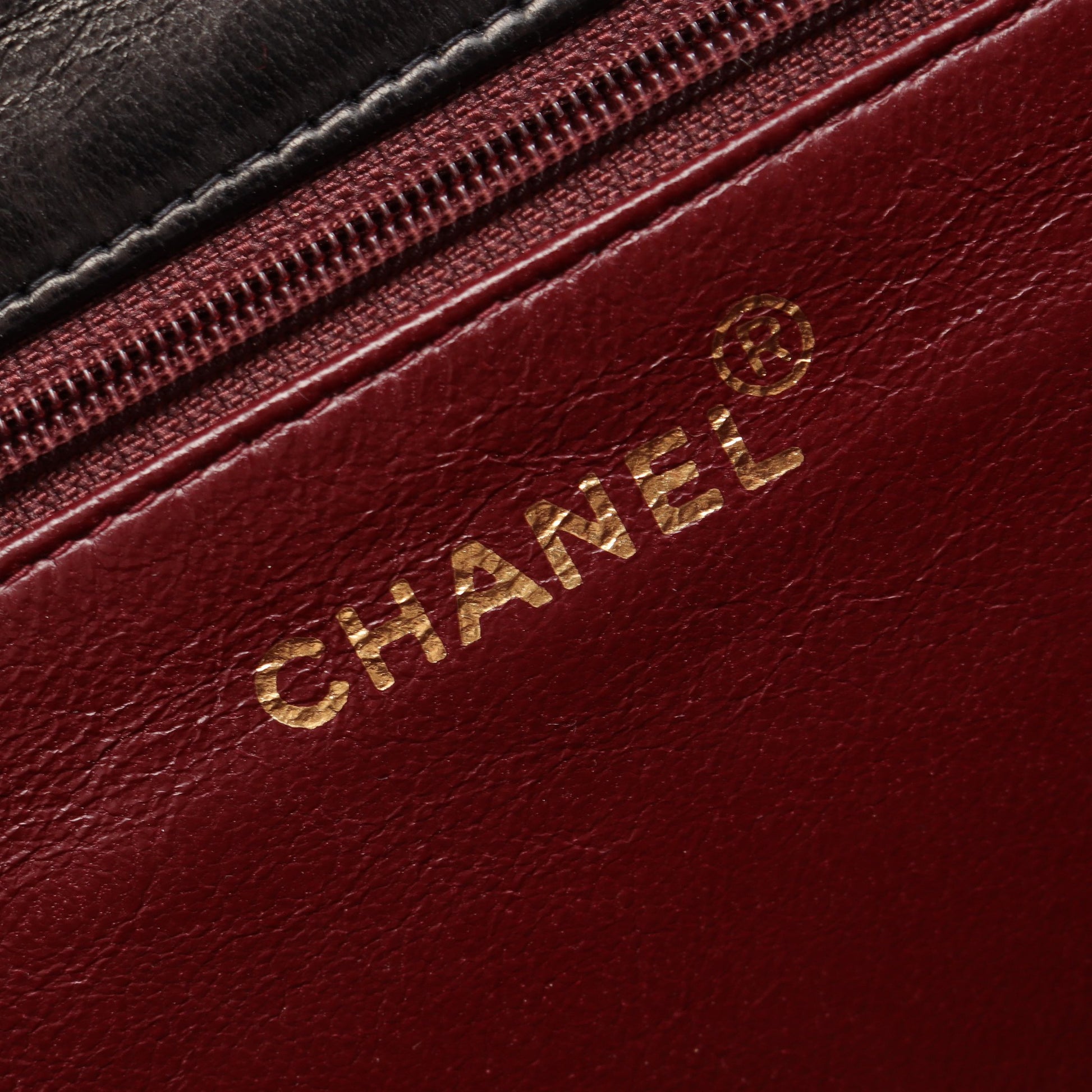 マトラッセ チェーンショルダーバッグ ラムスキン ブラック ゴールド金具 プッシュロック シャネル バッグ CHANEL