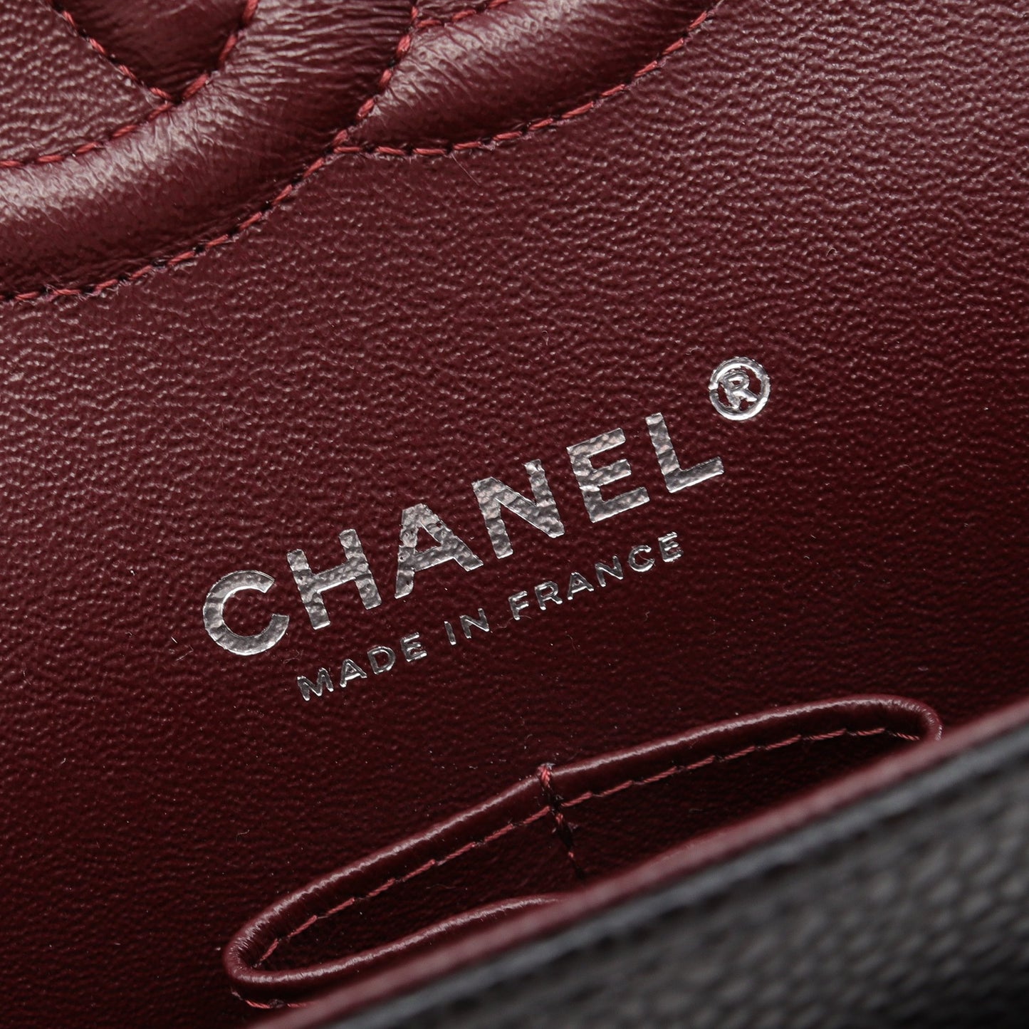 マトラッセ Wフラップ Wチェーンショルダーバッグ キャビアスキン ブラック シルバー金具 シャネル バッグ CHANEL