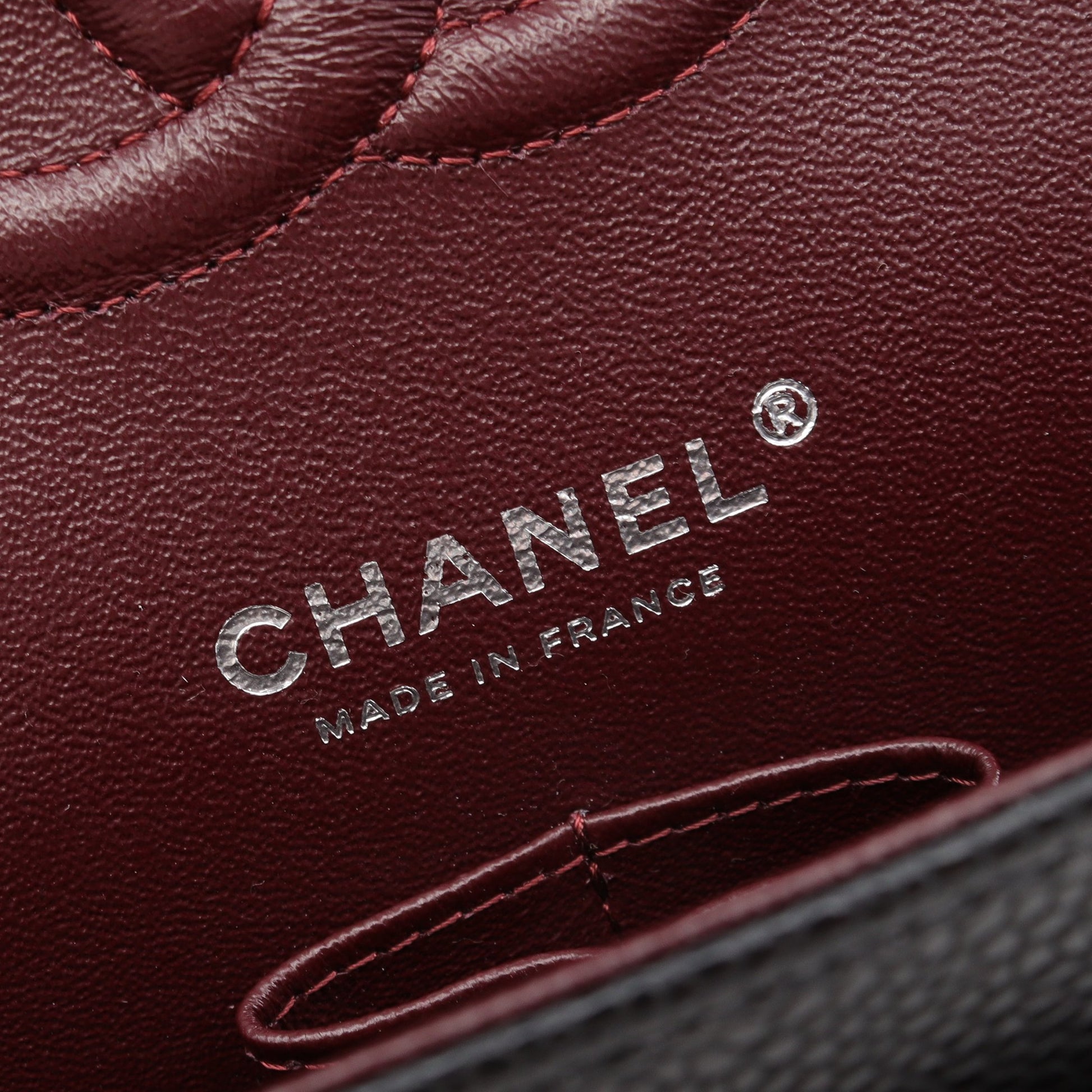 マトラッセ Wフラップ Wチェーンショルダーバッグ キャビアスキン ブラック シルバー金具 シャネル バッグ CHANEL
