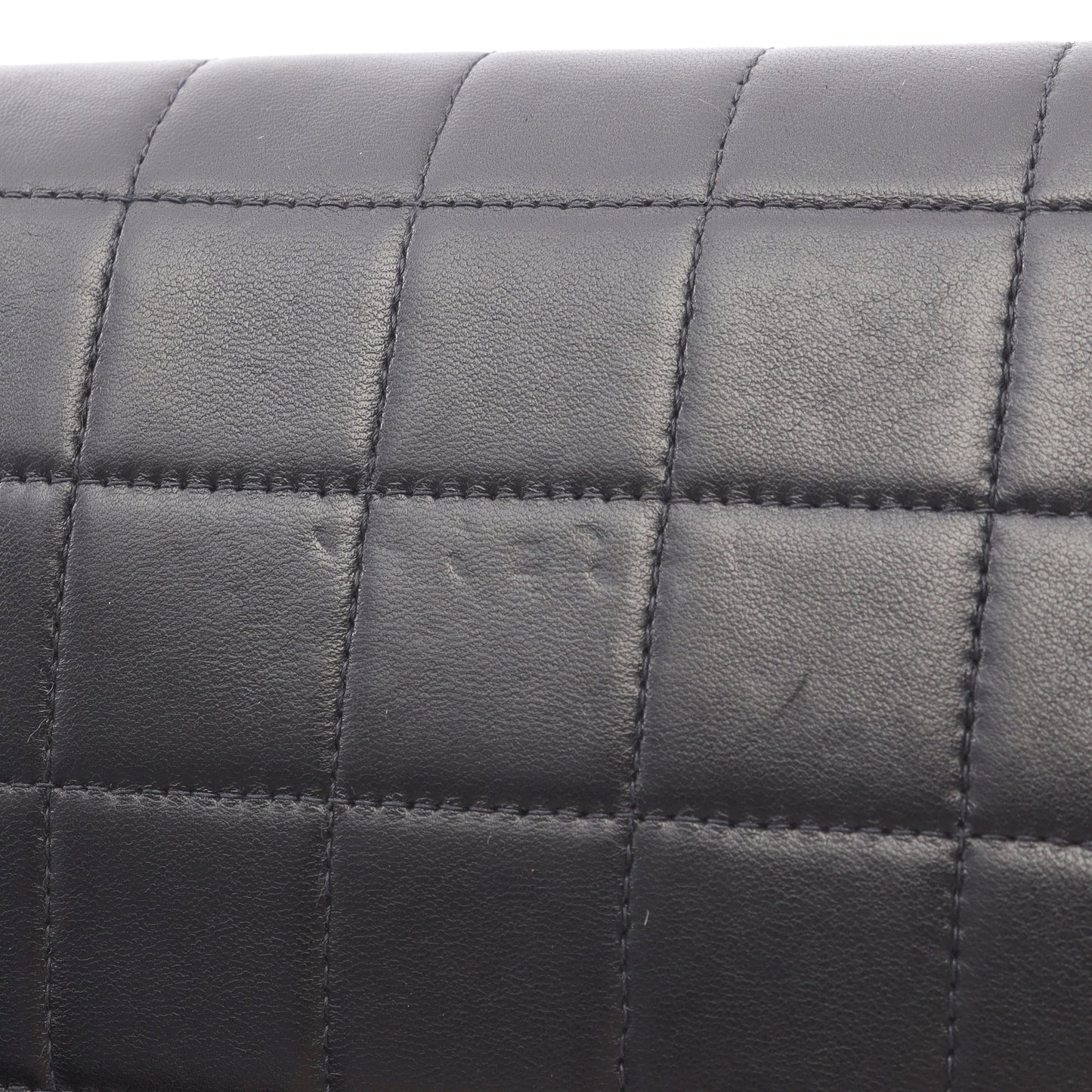 チョコバー チェーンショルダーバッグ ラムスキン ブラック ゴールド金具 シャネル バッグ CHANEL