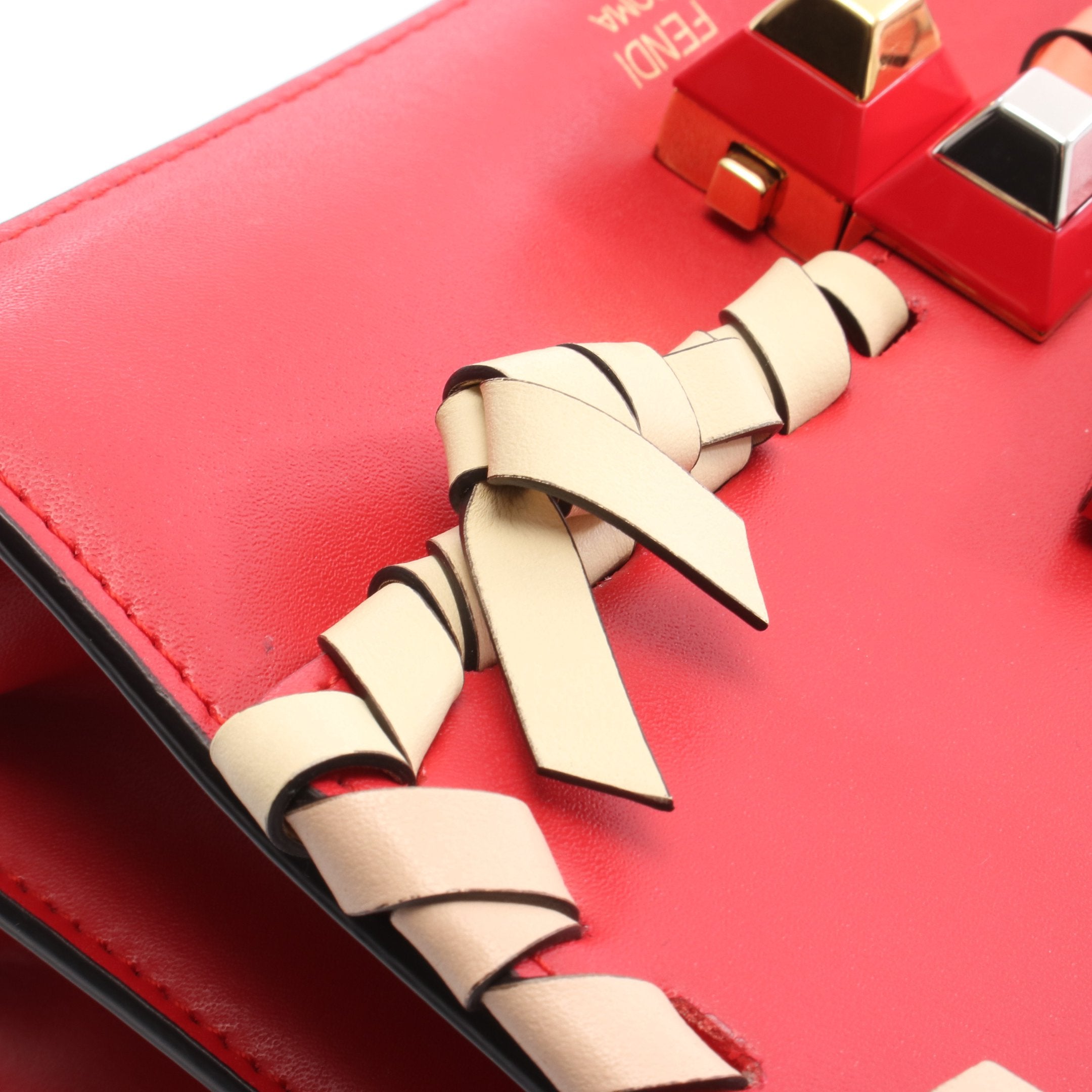 フェンディキャナイ　レザーチェーンショルダーバッグ　レッド　733 フェンディキャナイ レザーチェーンショルダーバッグ レッド 733