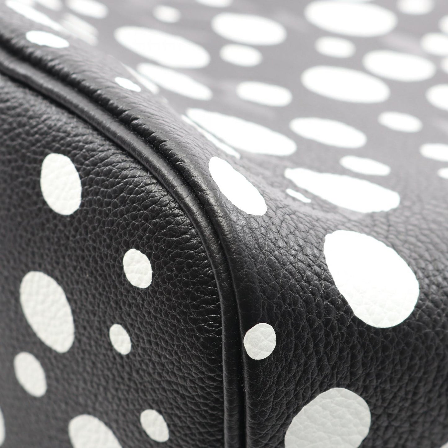 LOUIS VUITTON × yayoi kusama ネヴァーフルMM モノグラムアンプラント インフィニティドット ショルダーバッグ トートバッグ レザー ブラック ホワイト ルイヴィトン バッグ LOUIS VUITTON