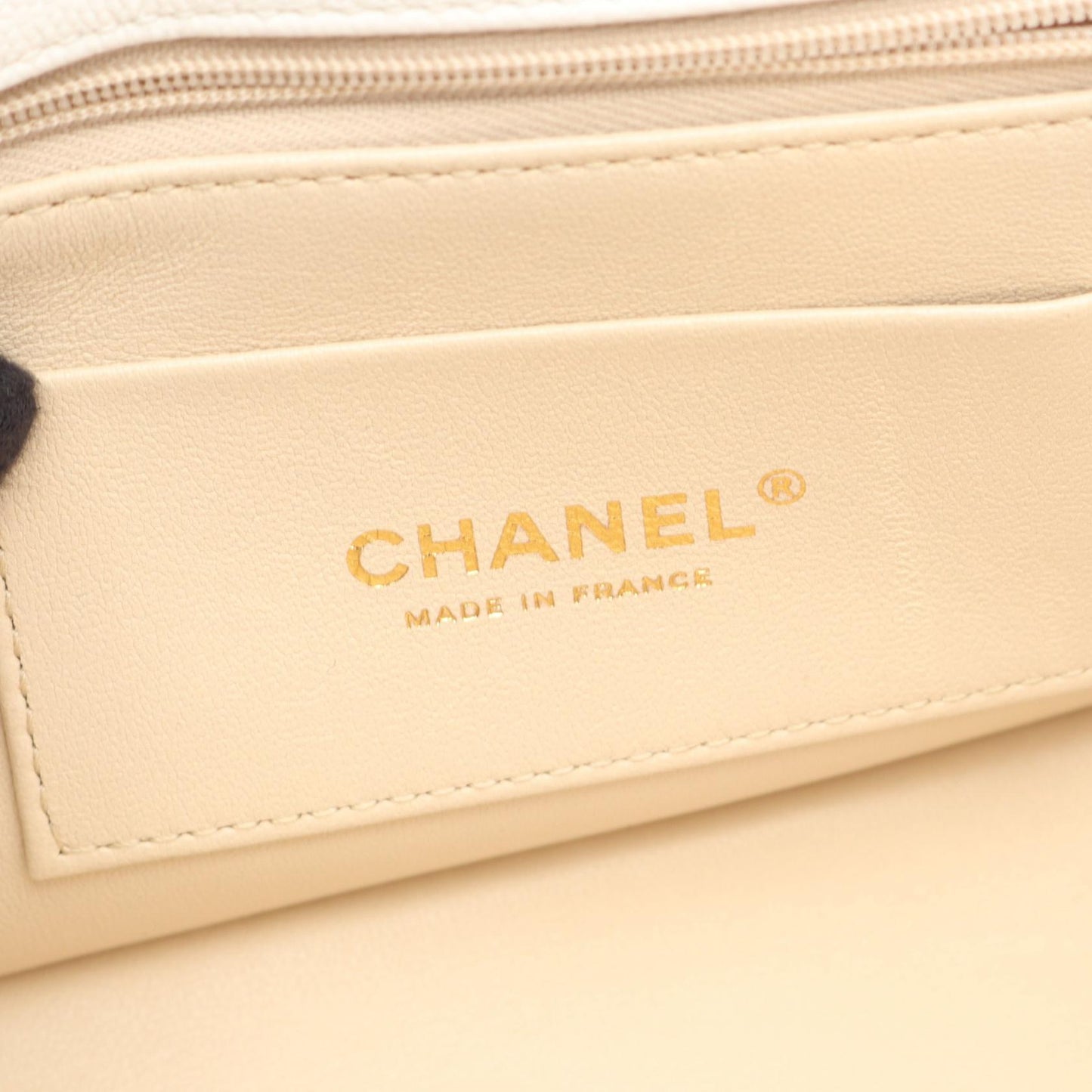 マトラッセ トップハンドル チェーンショルダーバッグ ソフトキャビアスキン ホワイト ゴールド金具 2WAY シャネル バッグ CHANEL