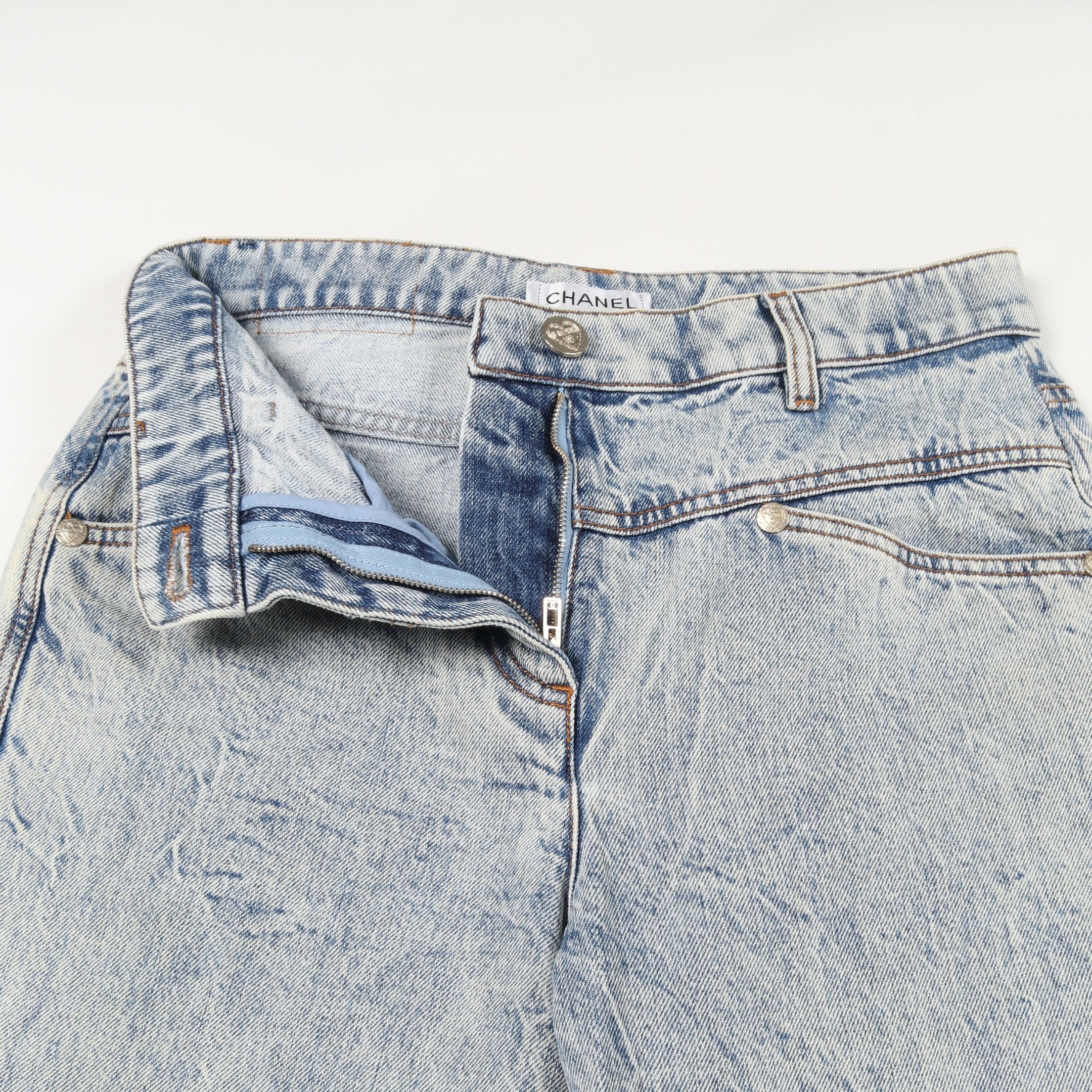 CHANEL コットン デニム パンツ ココマークボタン5個付き | フリマ  