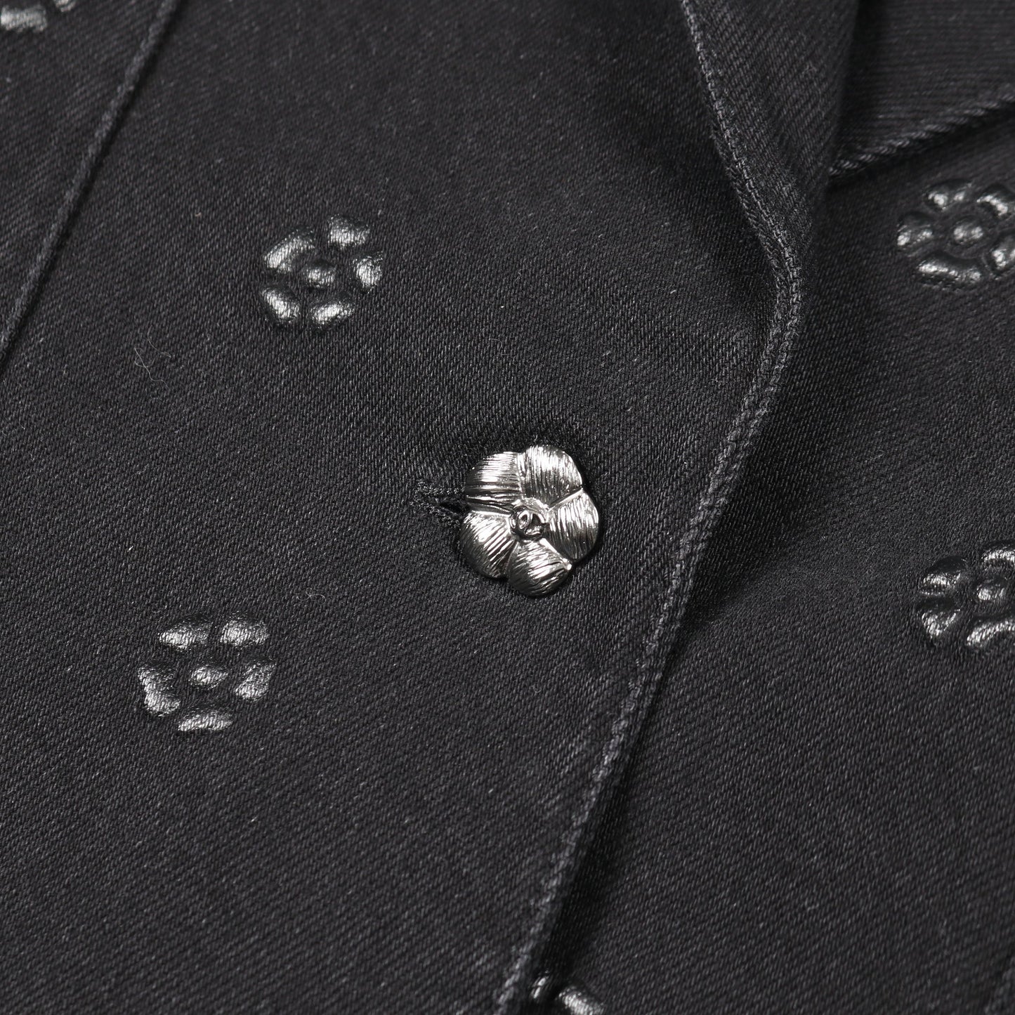 カメリア ココマーク デニム テーラードジャケット エンボス コットン ブラック シャネル アウター CHANEL