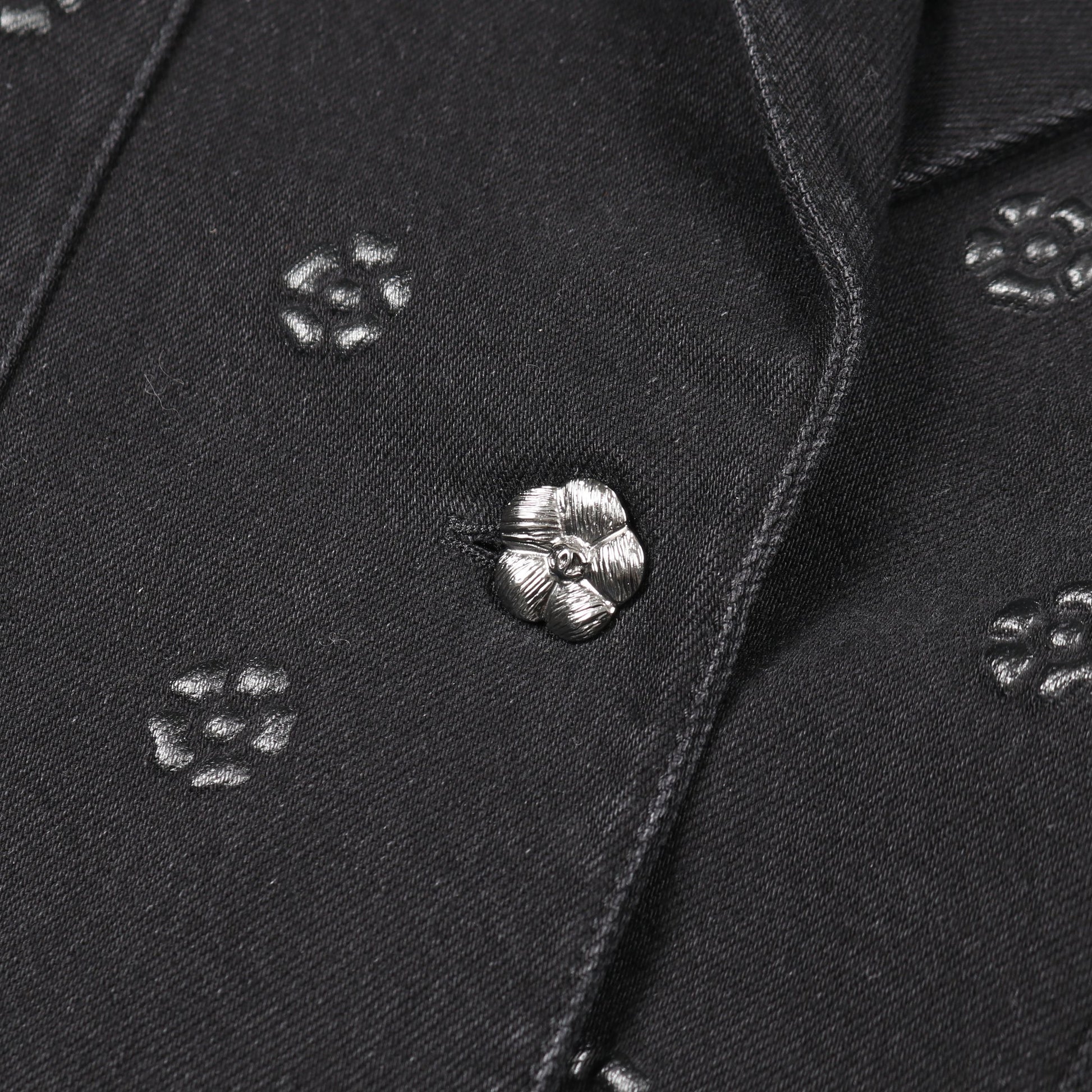 カメリア ココマーク デニム テーラードジャケット エンボス コットン ブラック シャネル アウター CHANEL