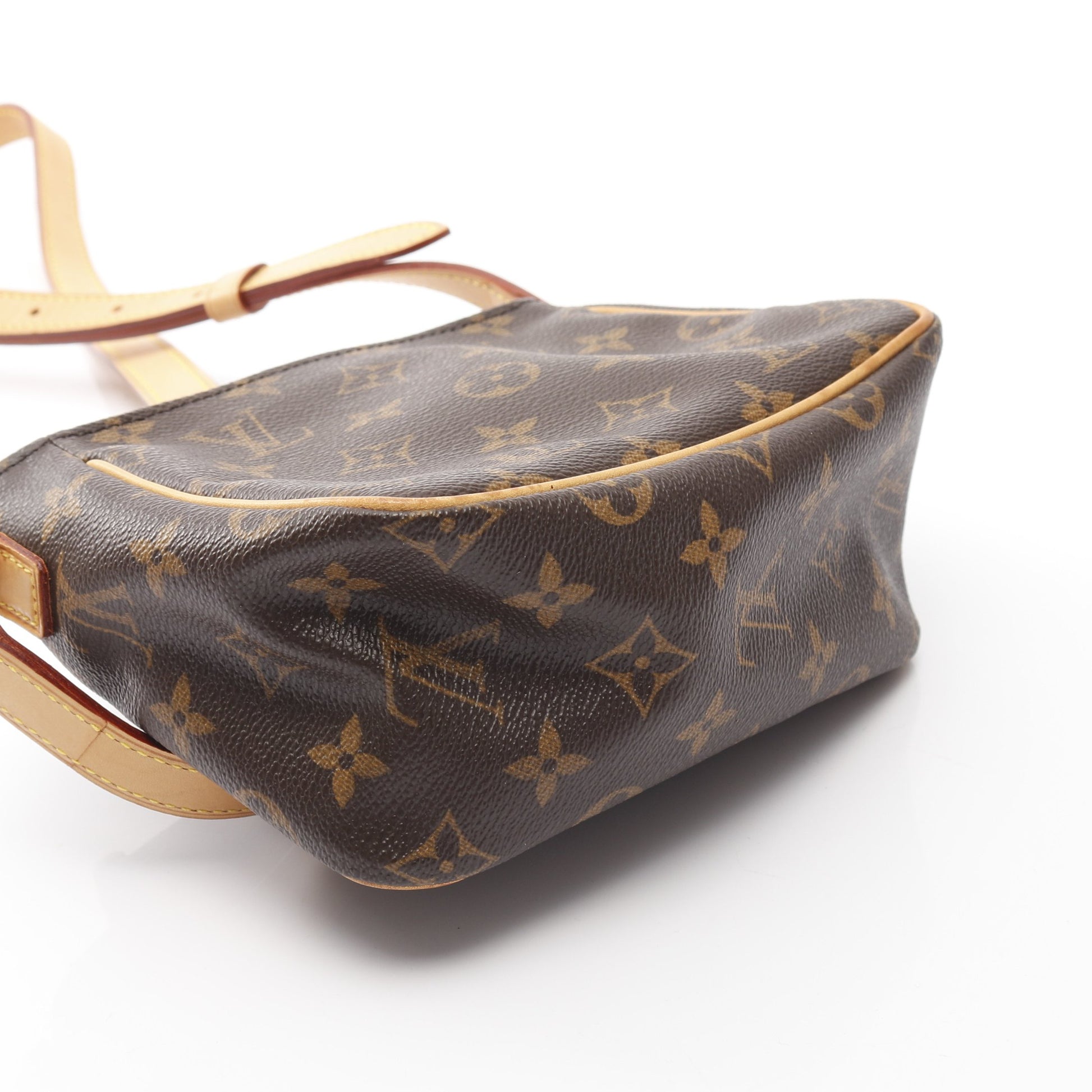 ヴィバシテPM モノグラム ショルダーバッグ PVC レザー ブラウン ルイヴィトン バッグ LOUIS VUITTON