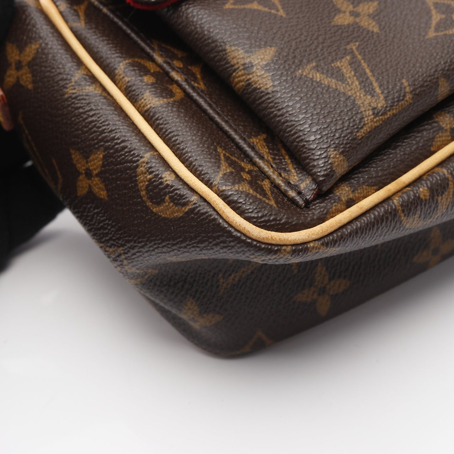 ヴィバシテPM モノグラム ショルダーバッグ PVC レザー ブラウン ルイヴィトン バッグ LOUIS VUITTON