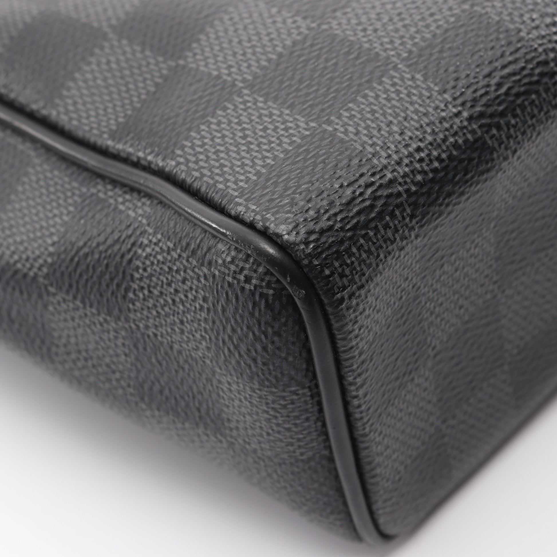 ディストリクト MM NM ダミエグラフィット ショルダーバッグ PVC レザー ブラック ルイヴィトン バッグ LOUIS VUITTON