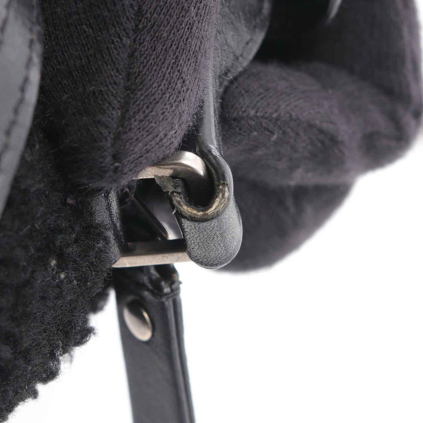 LOU CAMERA BAG ルー カメラバッグ ショルダーバッグ ボア レザー ブラック サンローランパリ バッグ SAINT LAURENT PARIS