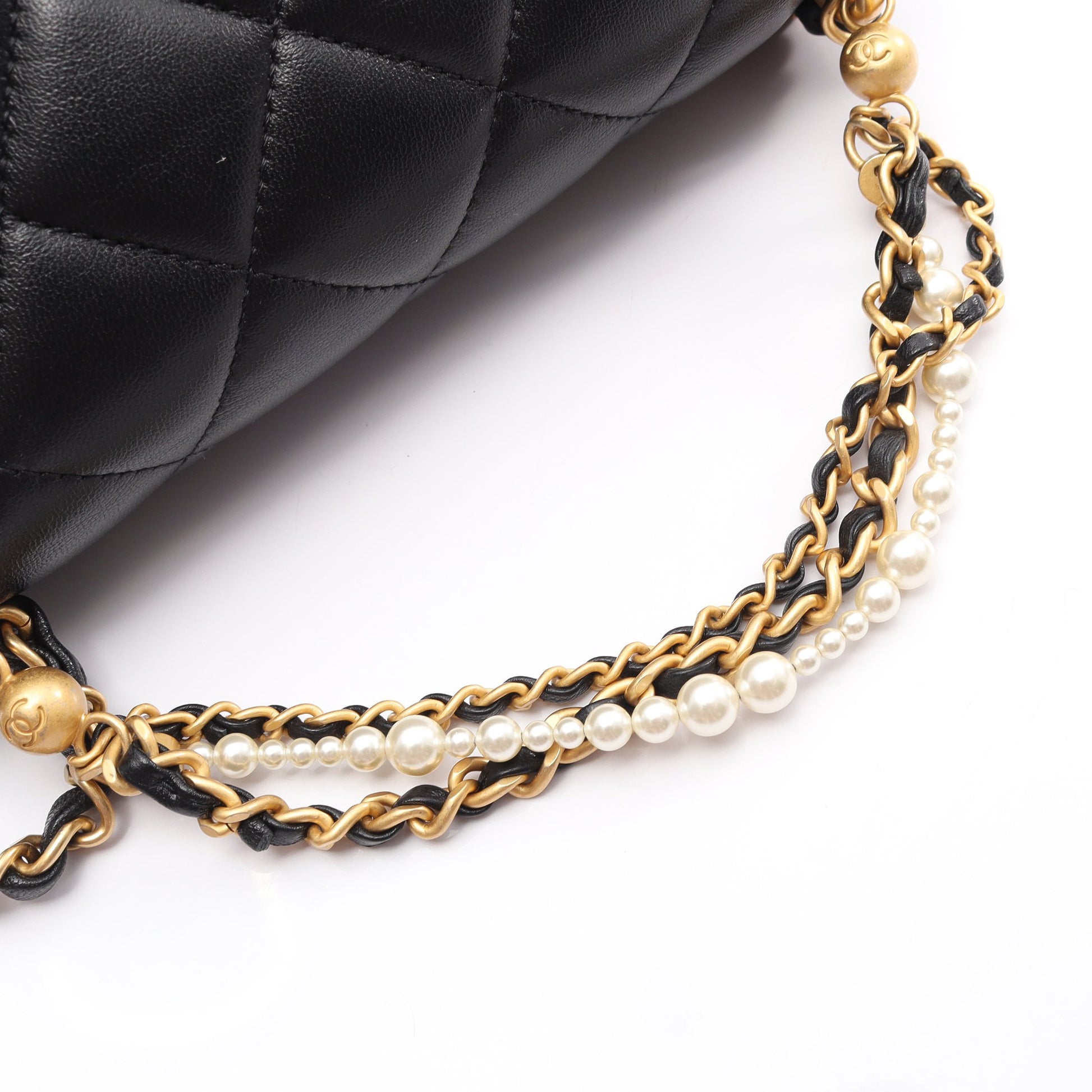 マトラッセ チェーンショルダーバッグ ラムスキン ブラック ゴールド金具 2WAY シャネル バッグ CHANEL