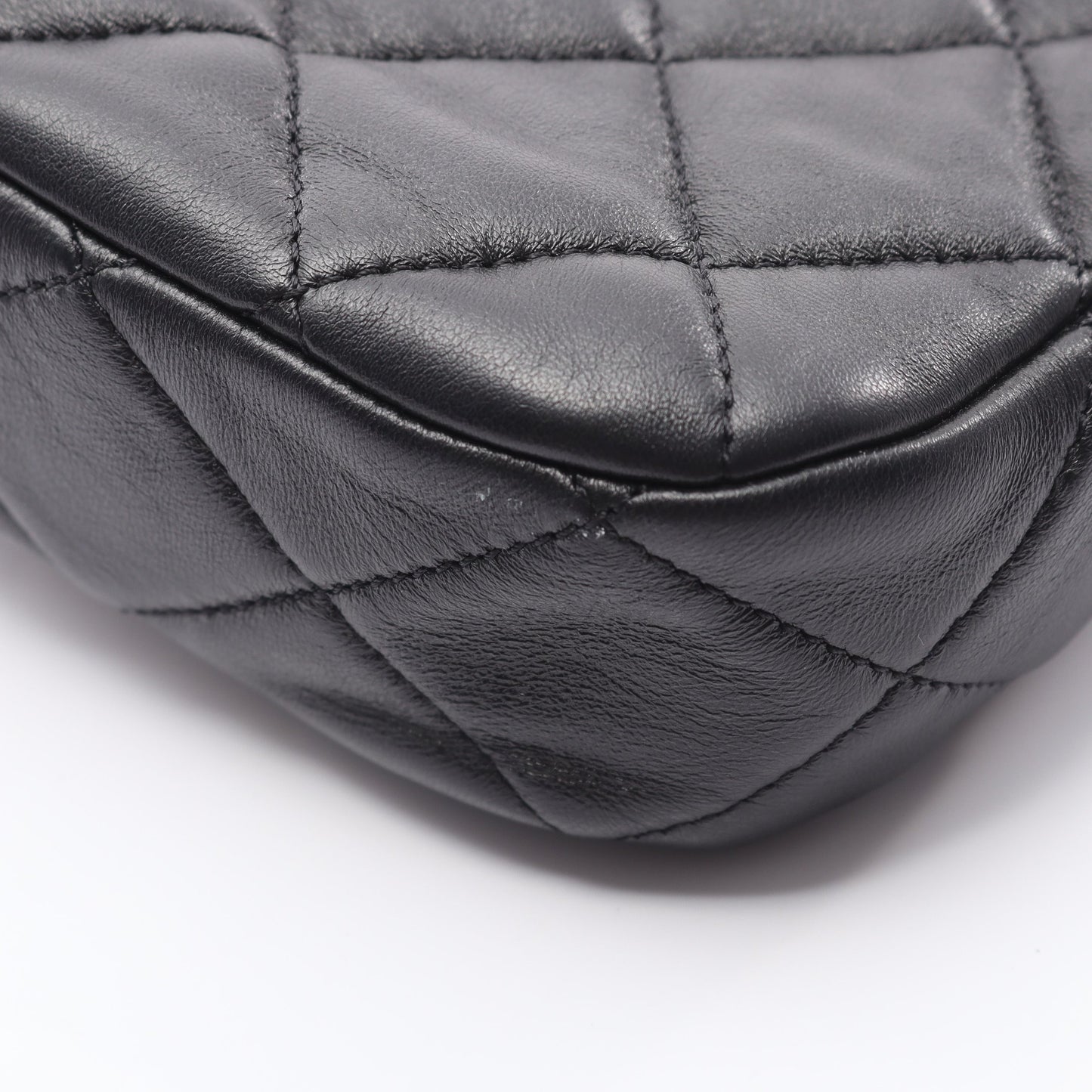 マトラッセ チェーンショルダーバッグ ラムスキン ブラック コンビ金具 シャネル バッグ CHANEL