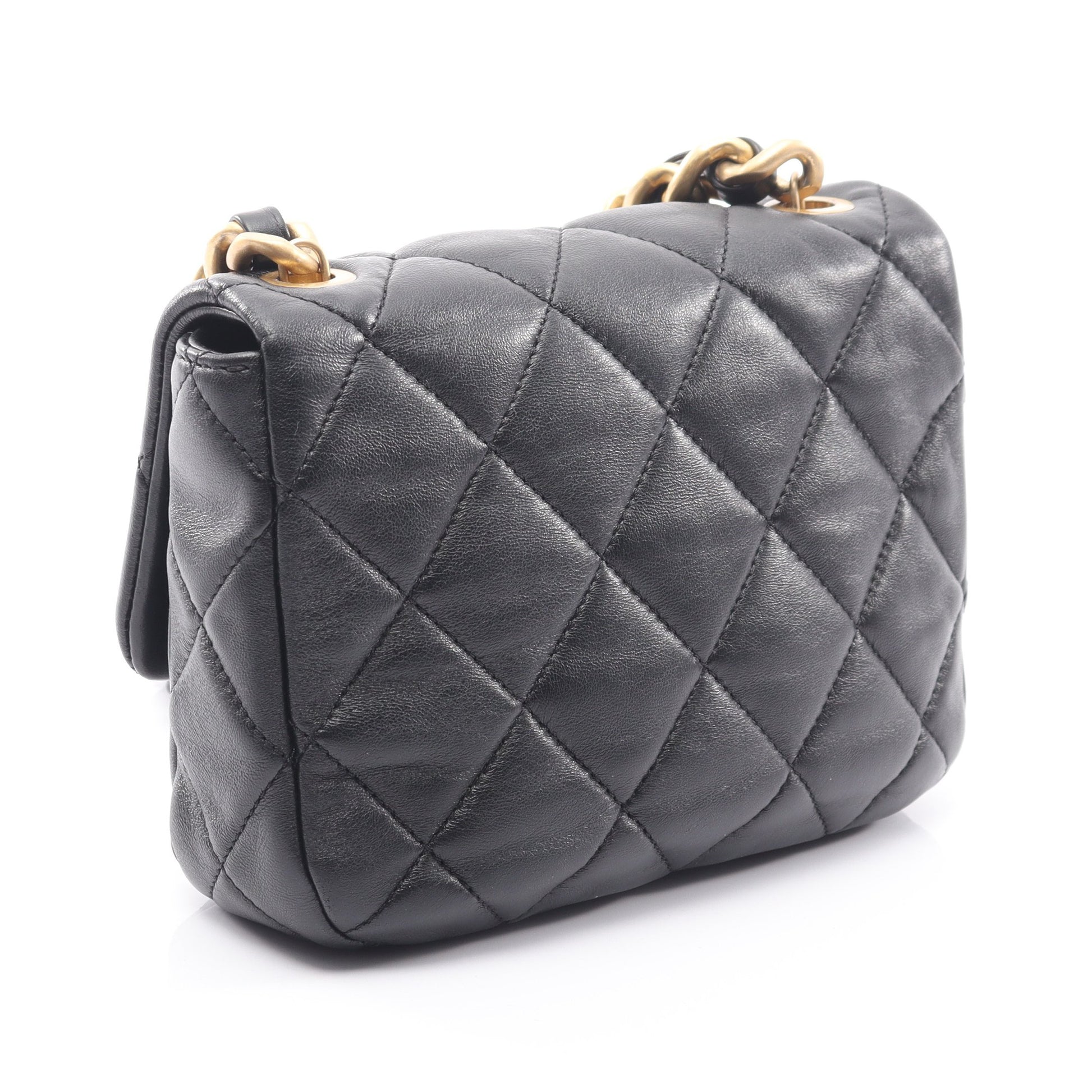 マトラッセ チェーンショルダーバッグ ラムスキン ブラック コンビ金具 シャネル バッグ CHANEL