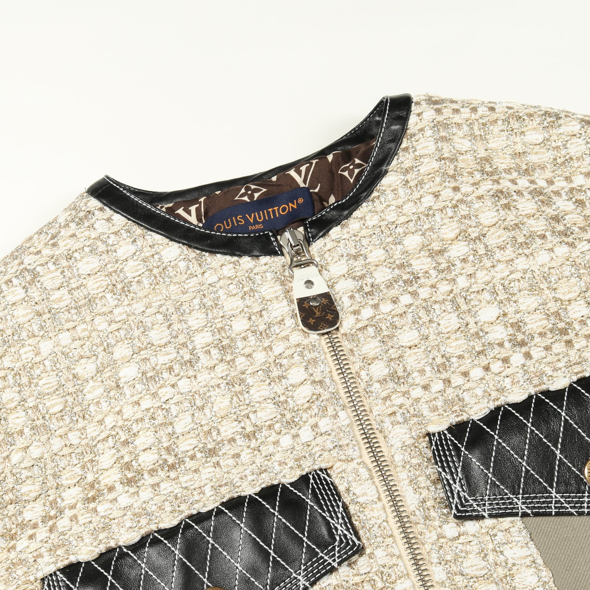 ツイード ノーカラージャケット レーヨン アイボリー ゴールド マルチカラー レザー切替 ルイヴィトン アウター LOUIS VUITTON