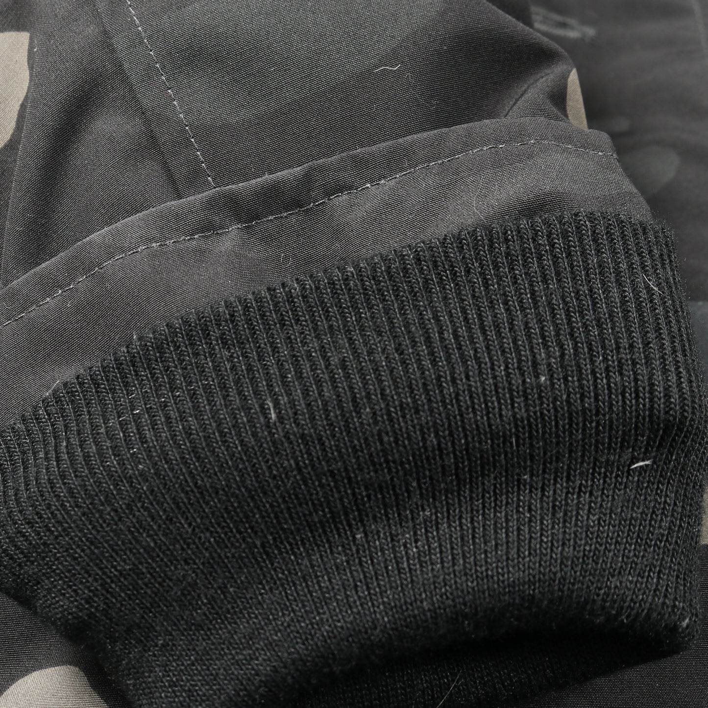 CHATEAU PARKA BLACK LABEL シャトー パーカー ダウンジャケット カモフラージュ コットン ブラック マルチカラー フード付き カナダグース アウター CANADA GOOSE