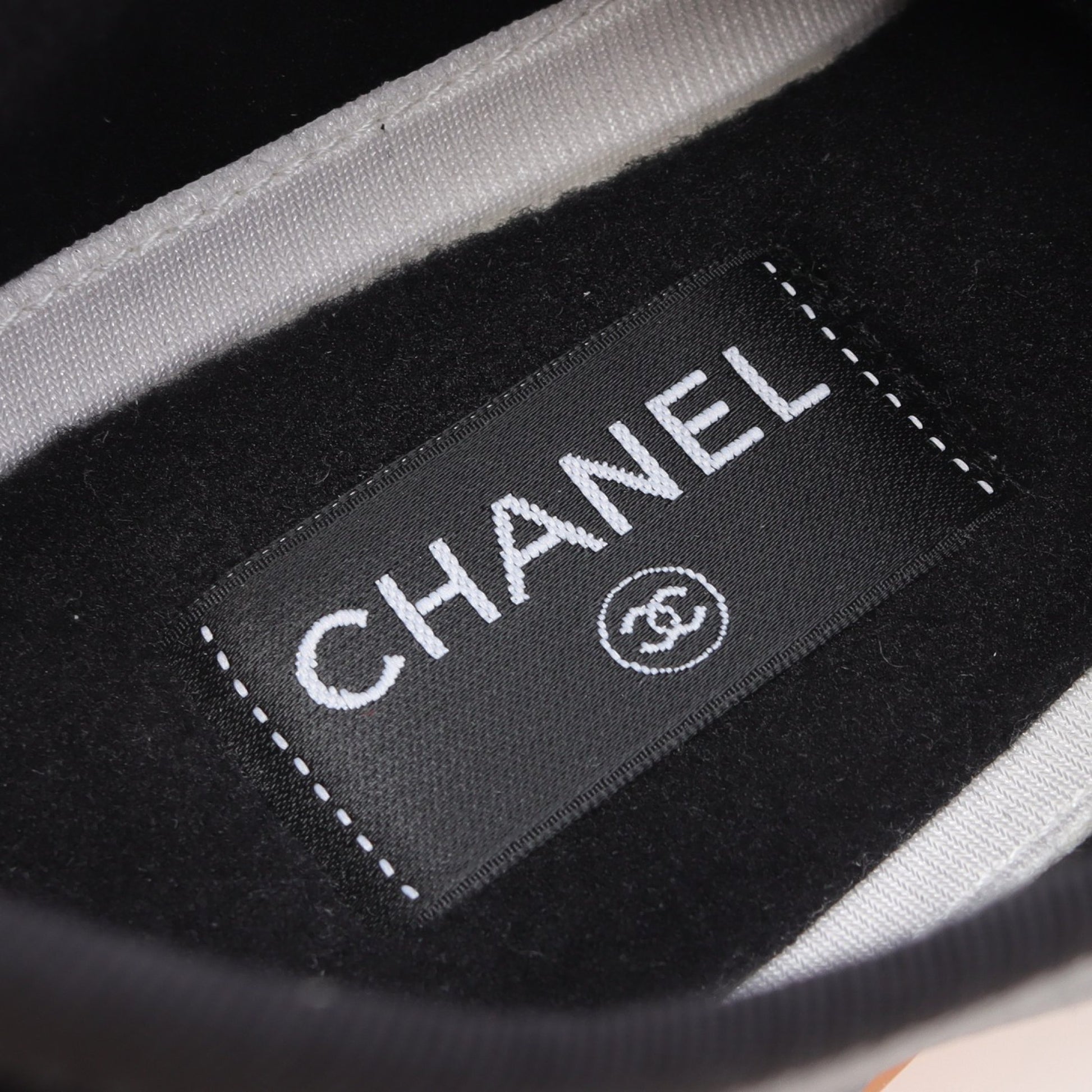 ココマーク スニーカー レザー スエード ブラック シャネル シューズ CHANEL