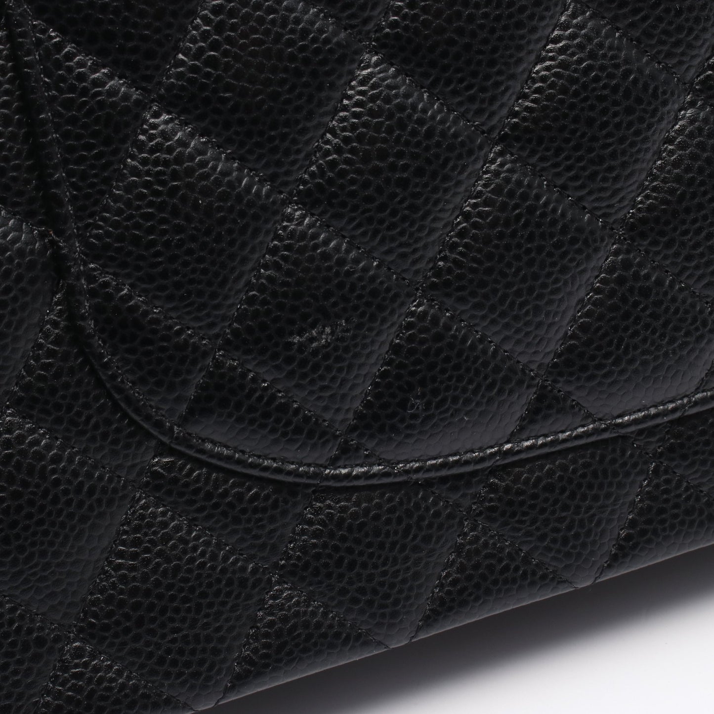 マトラッセ Wフラップ Wチェーンショルダーバッグ キャビアスキン ブラック ゴールド金具 シャネル バッグ CHANEL
