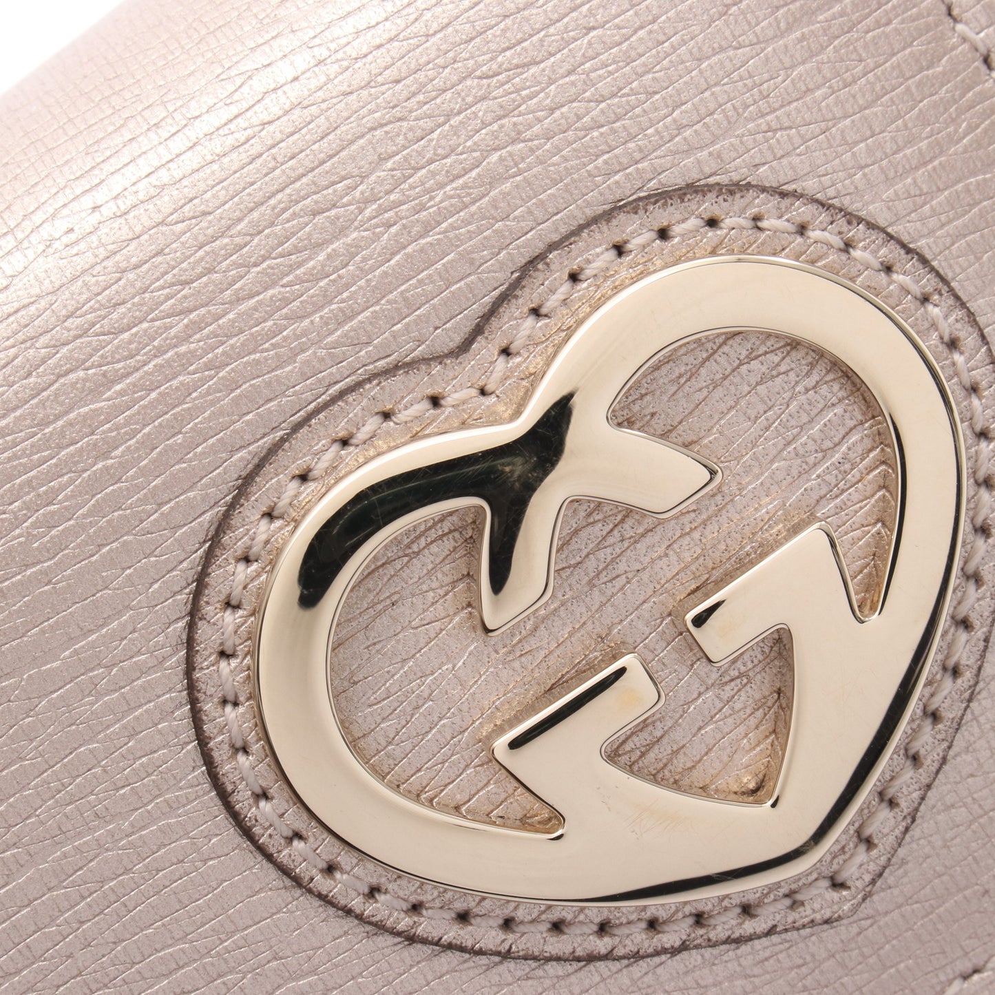 ラブリー 二つ折り長財布 レザー ピンクベージュ メタリック グッチ 財布・小物 GUCCI