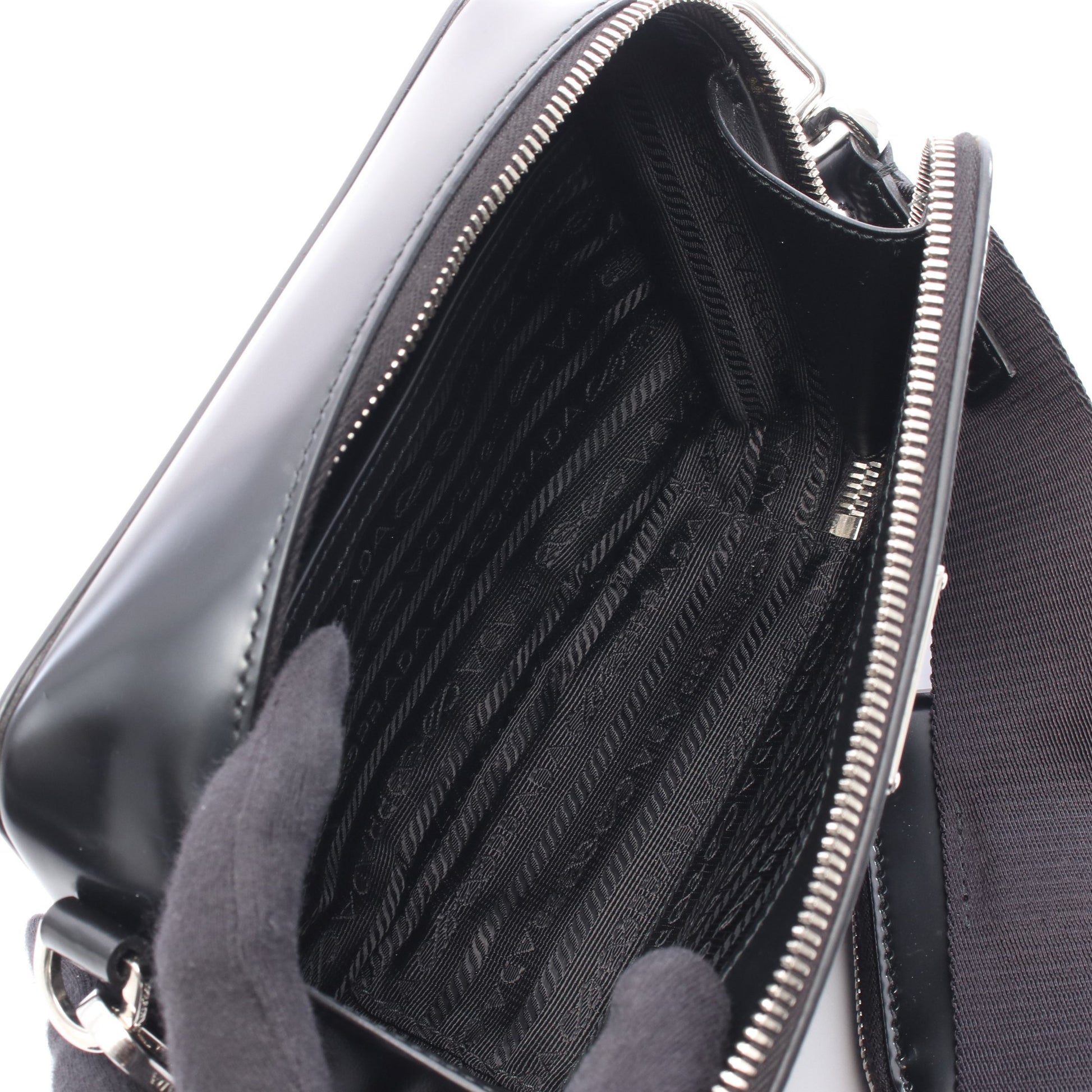 ショルダーバッグ レザー ブラック プラダ バッグ PRADA