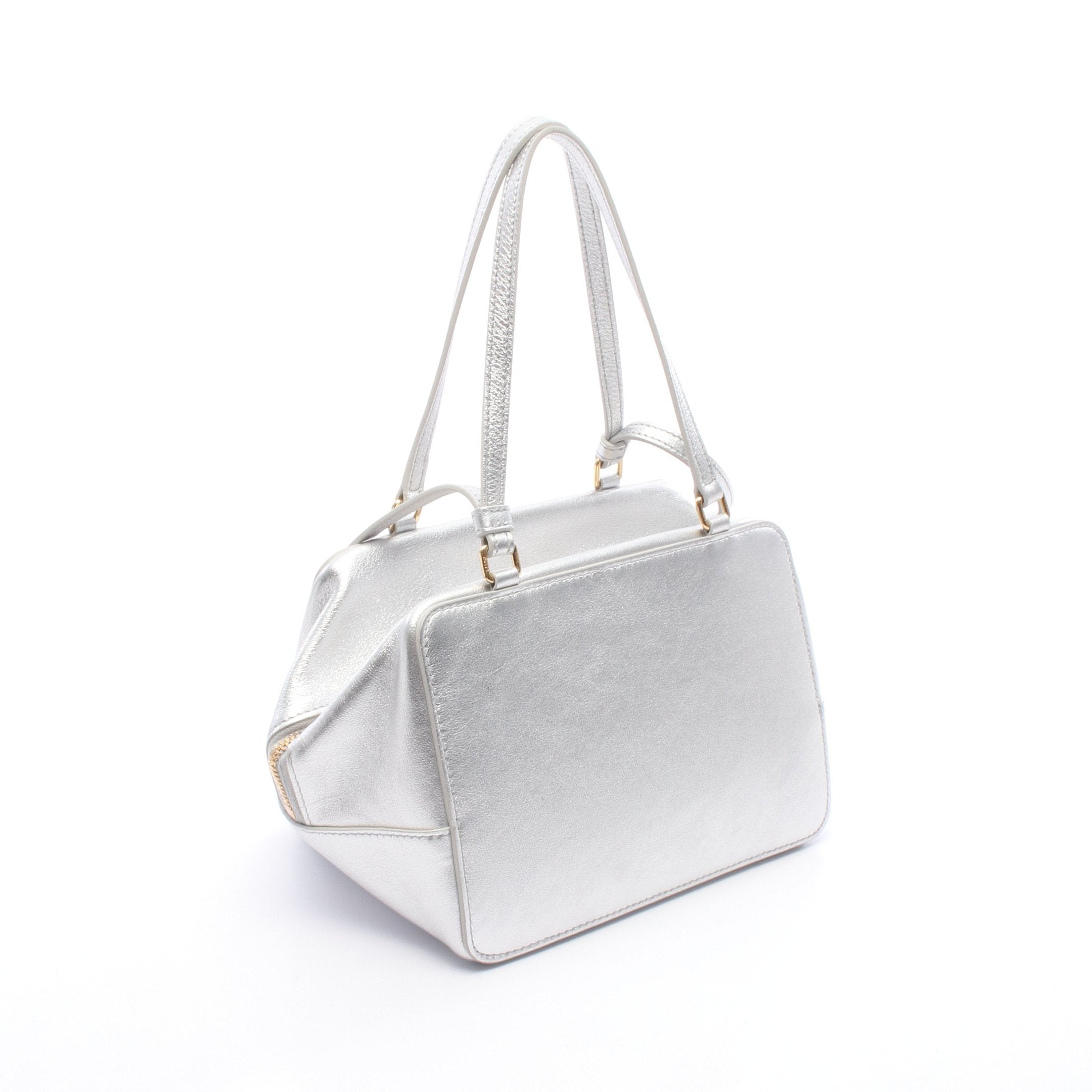 フォールド キューブ トリオンフ ショルダーバッグ レザー シルバー