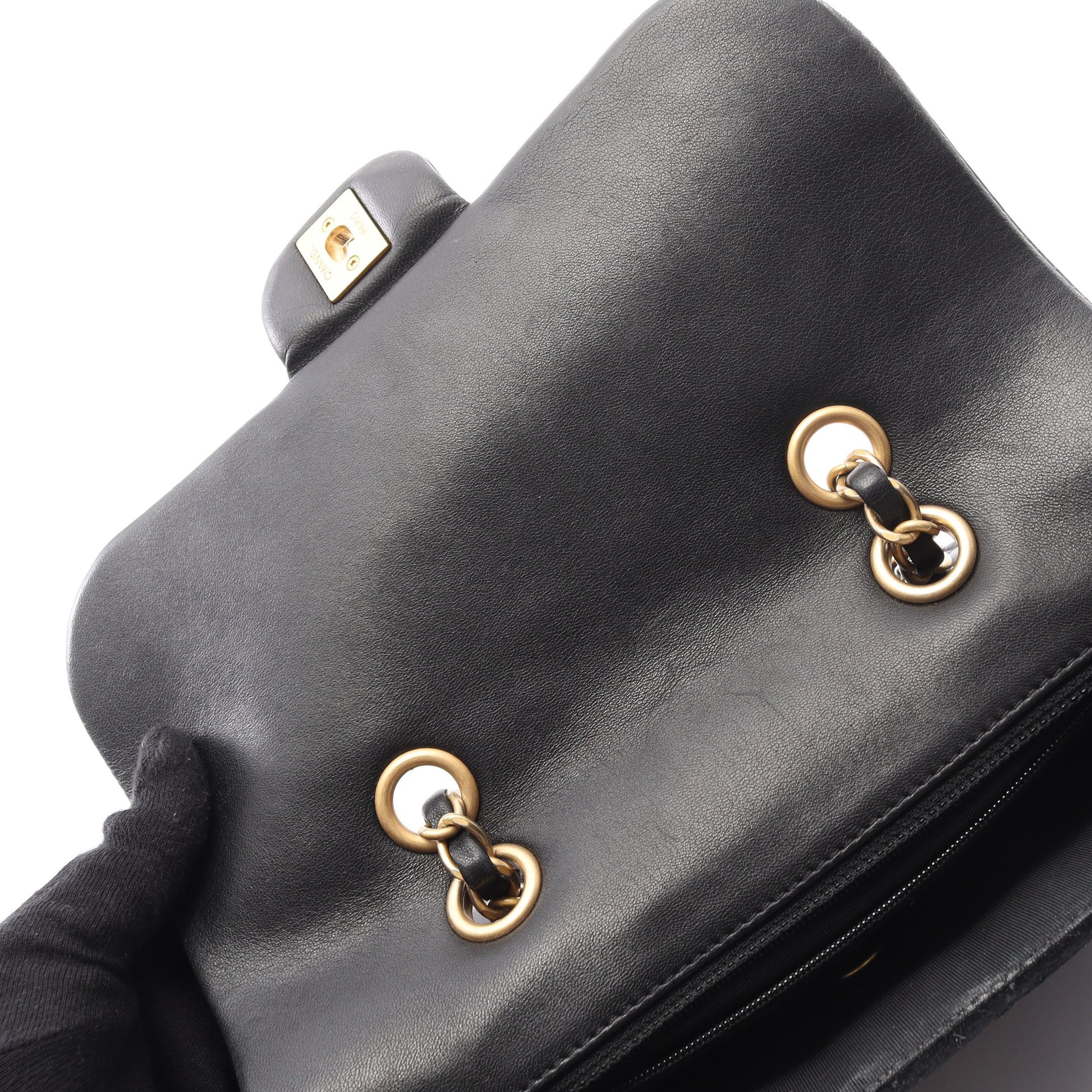 マトラッセ Wチェーンショルダーバッグ ベロア ラムスキン ブラック ゴールド金具 シャネル バッグ CHANEL