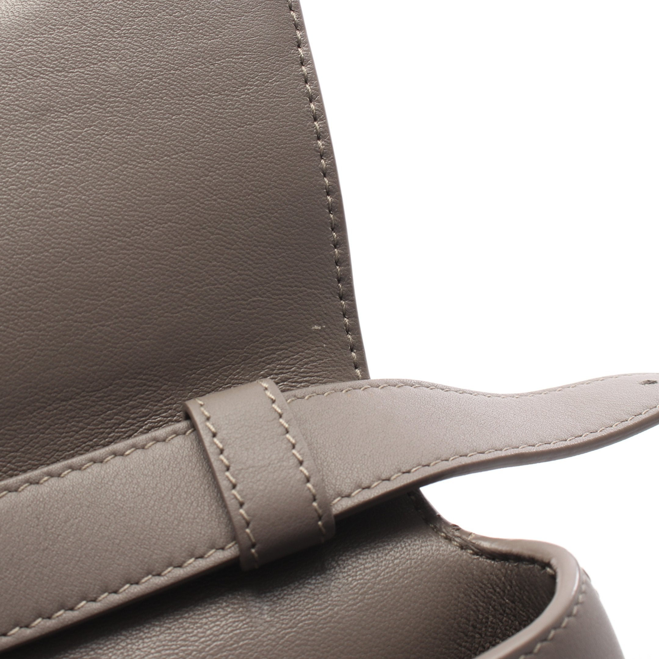 バレンシアガ BALENCIAGA DOWNTOWN ダウンタウン XS ショルダーバッグ バッグ レザー レディース グレー系 671355 【中古】 DOWNTOWN ダウンタウン XS ショルダーバッグ レザー グレー