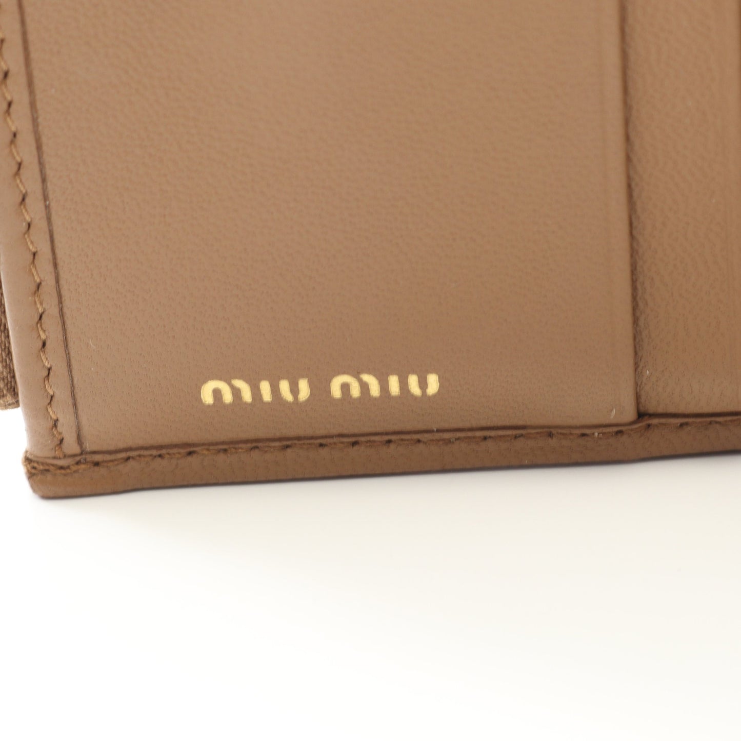 MATELASSE マテラッセ 二つ折り財布 レザー ライトブラウン ミュウミュウ 財布・小物 miu miu
