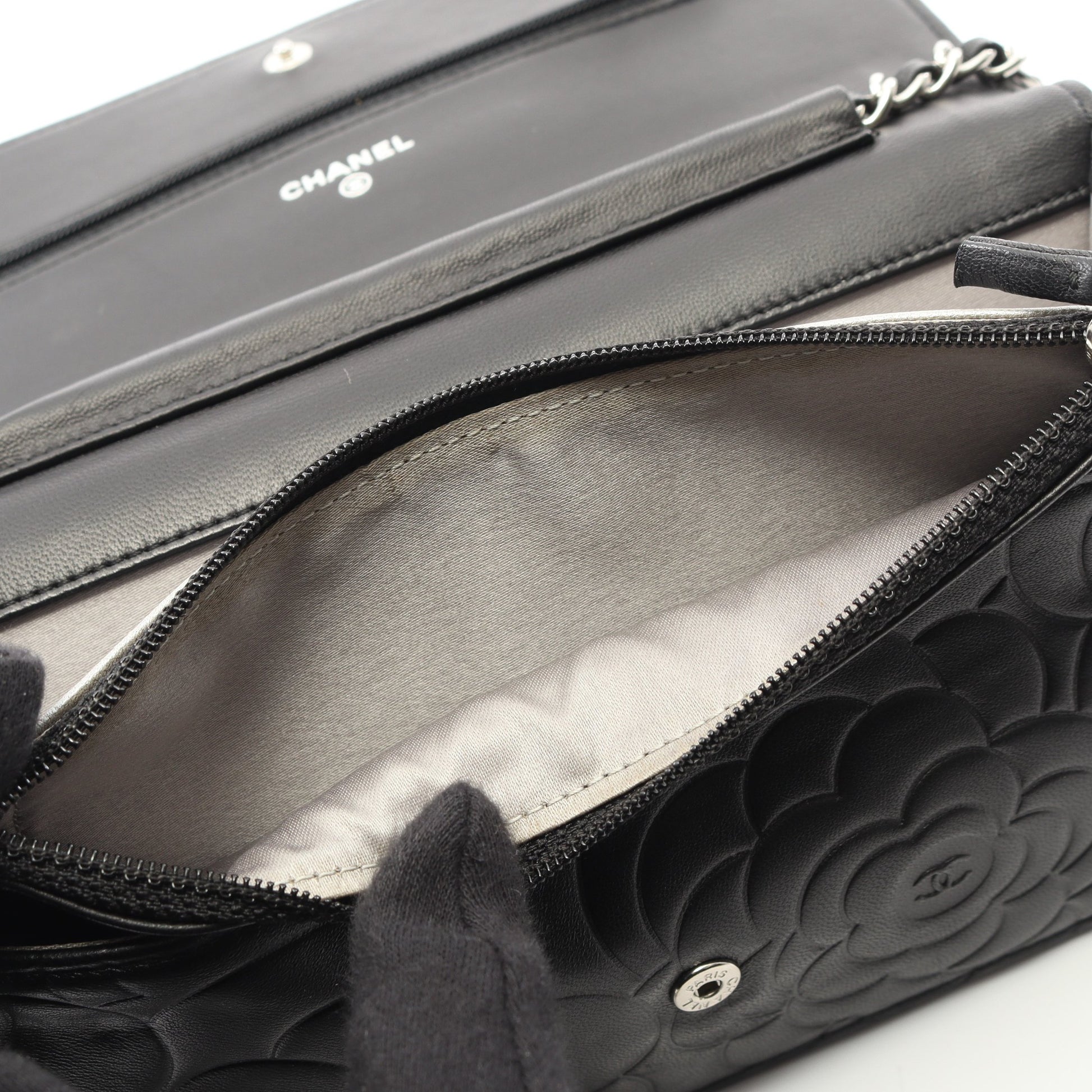 カメリア チェーンウォレット ラムスキン ブラック シルバー金具 シャネル バッグ CHANEL